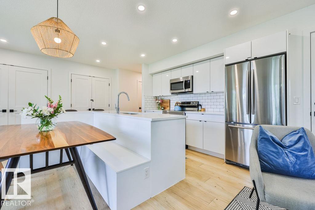 Photo 8 at 11206 95a Street NW, Alberta Avenue, Edmonton