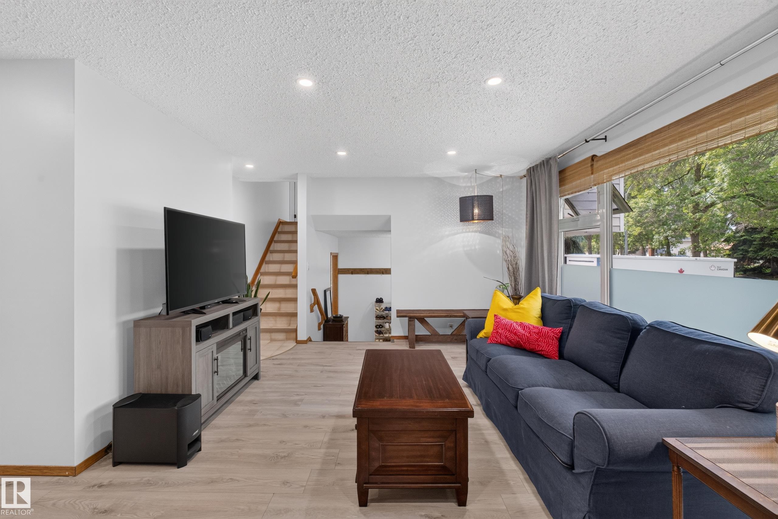 Photo 15 at 59 Fair Oaks Drive, Forest Lawn, St. Albert