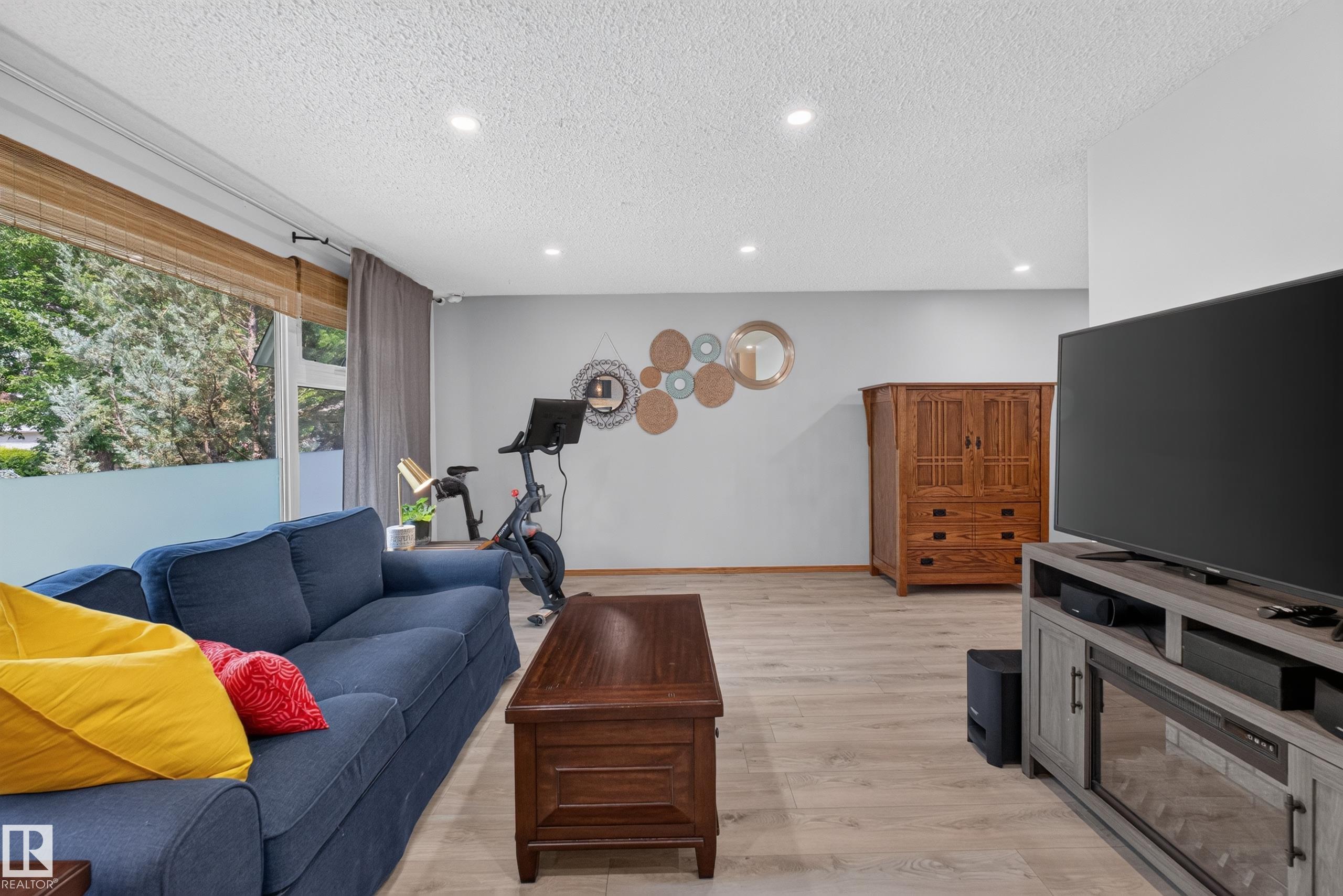 Photo 16 at 59 Fair Oaks Drive, Forest Lawn, St. Albert