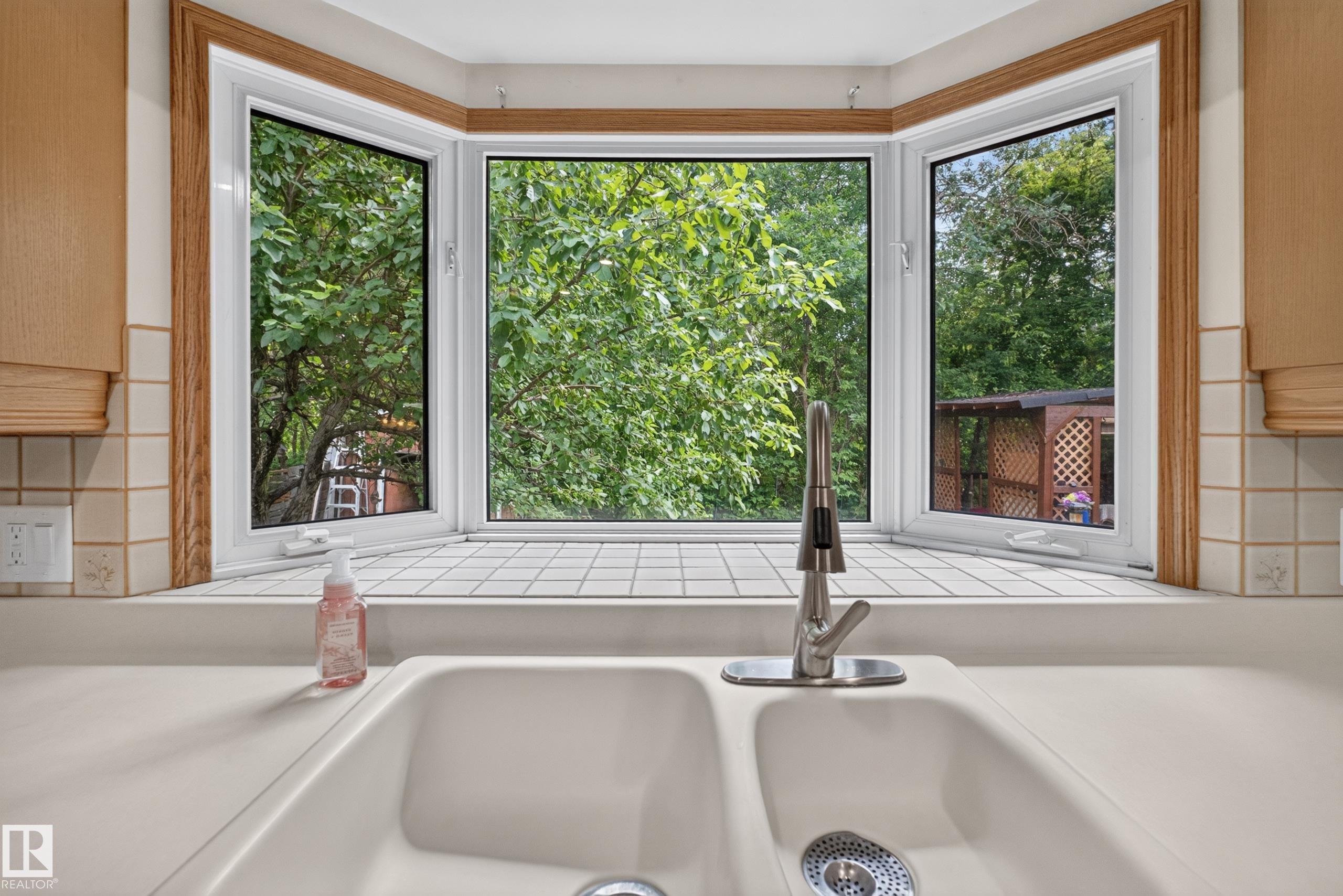 Photo 19 at 59 Fair Oaks Drive, Forest Lawn, St. Albert
