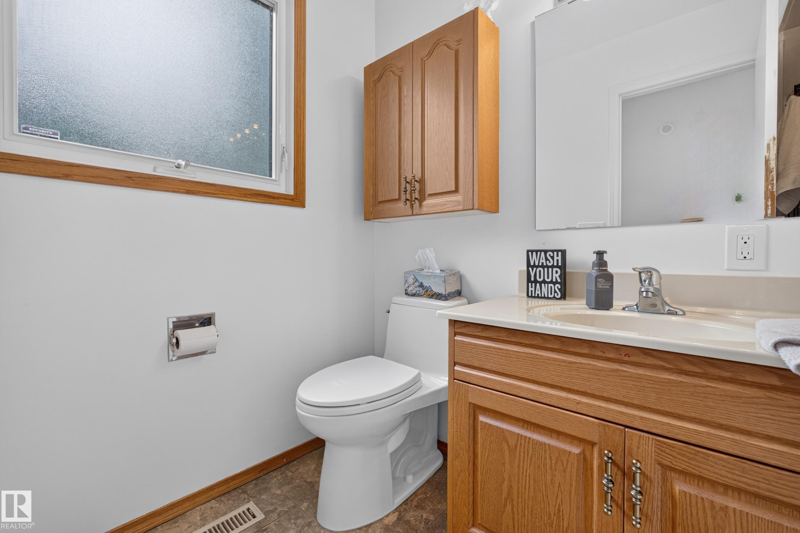 Photo 31 at 59 Fair Oaks Drive, Forest Lawn, St. Albert