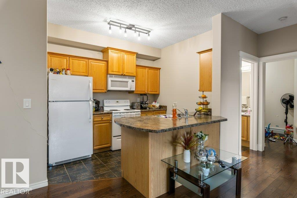 135 - 16807 100 Avenue NW, Glenwood, Edmonton