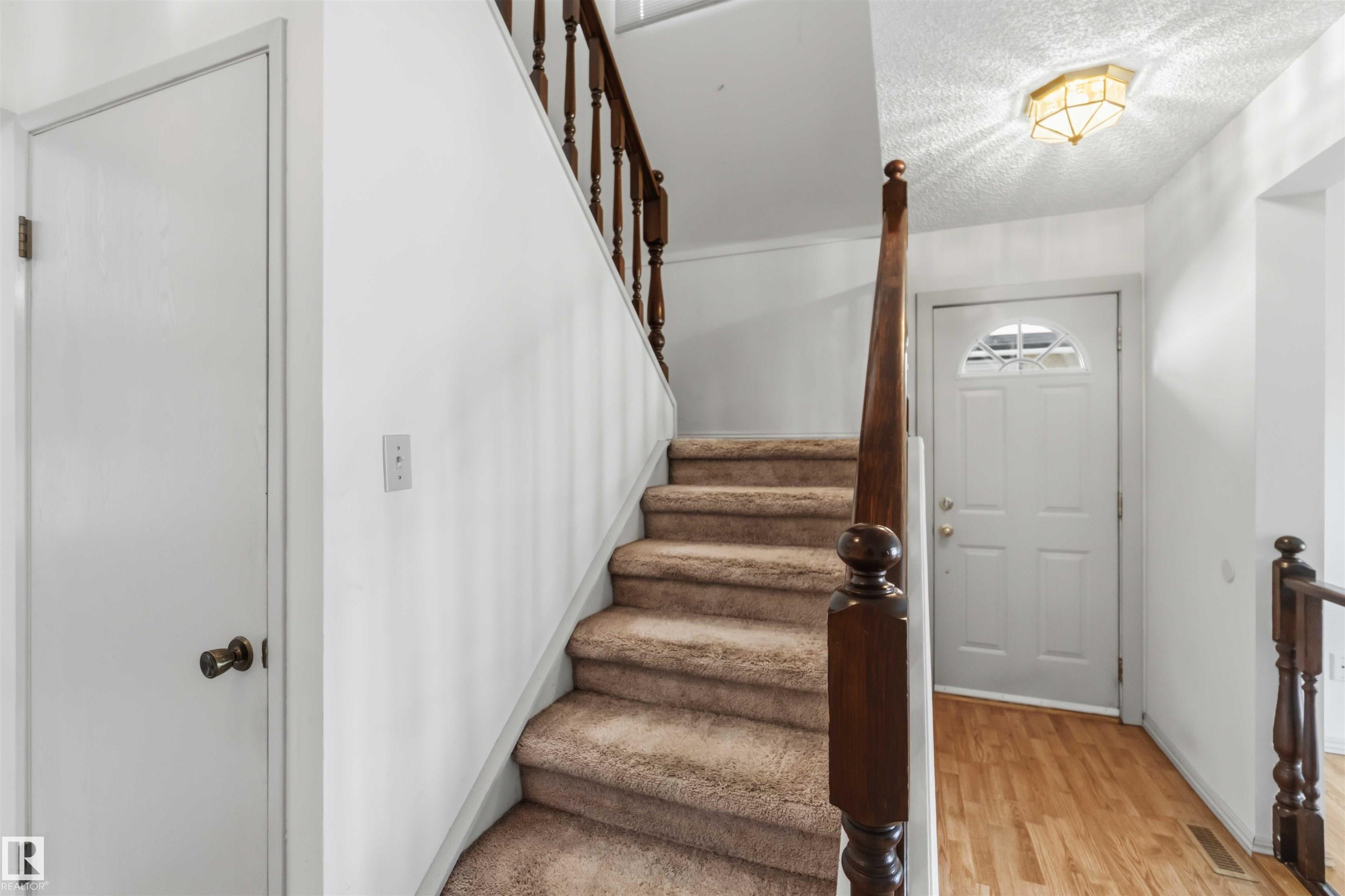 Photo 16 at 2716 136a Avenue NW, Kernohan, Edmonton