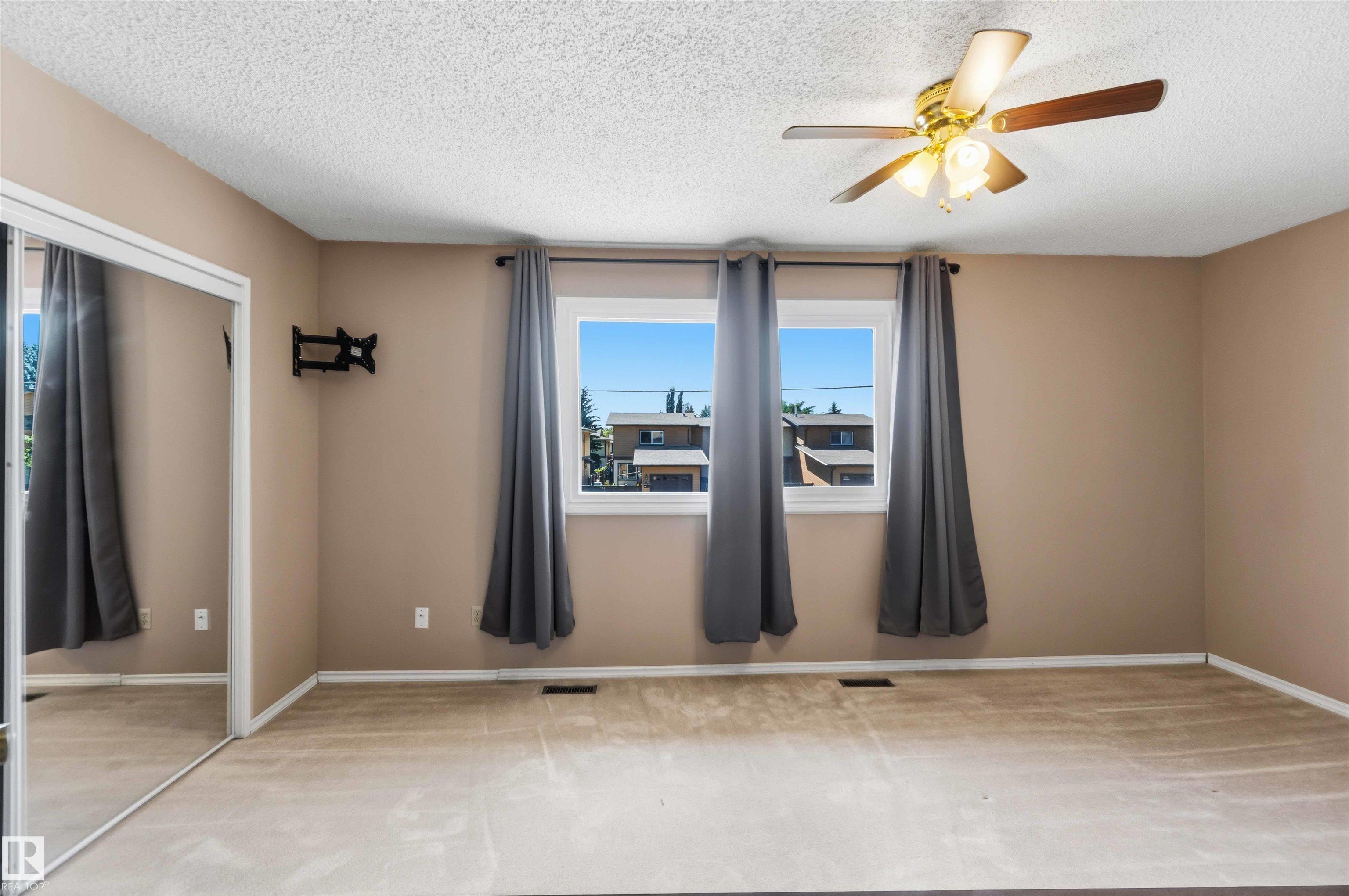 Photo 43 at 2716 136a Avenue NW, Kernohan, Edmonton