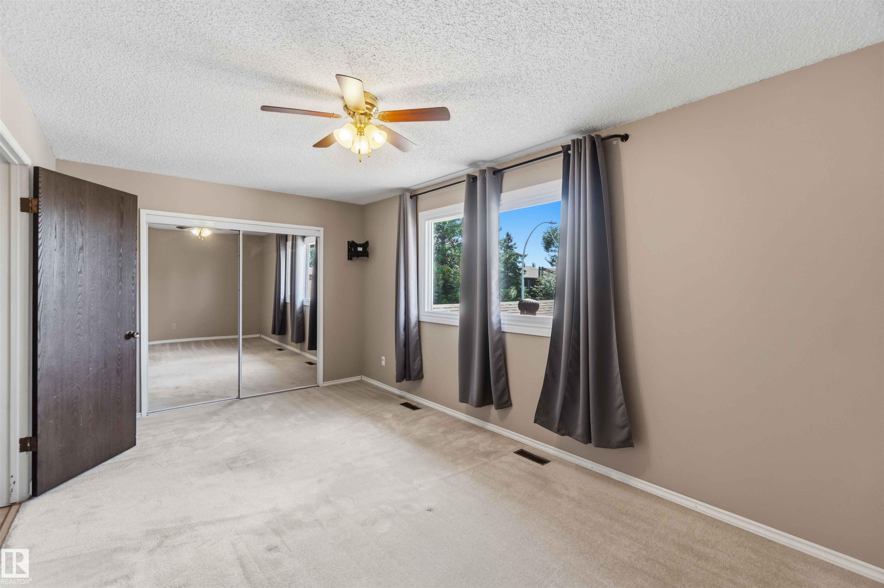 Photo 44 at 2716 136a Avenue NW, Kernohan, Edmonton
