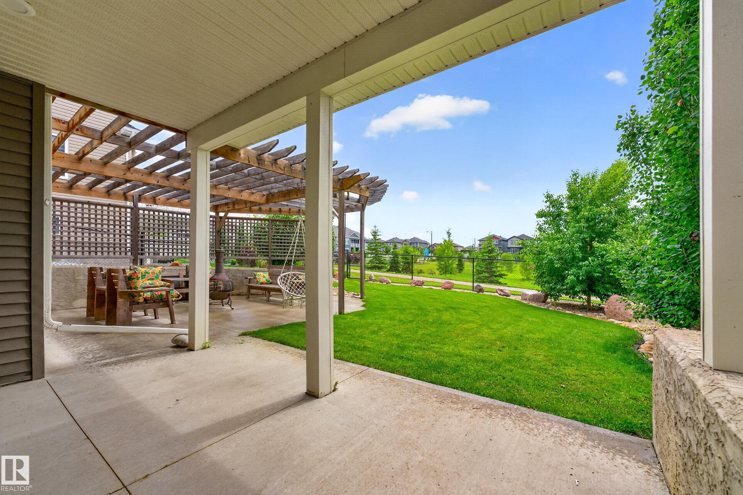 Photo 13 at 3803 48 Avenue, Forest Heights, Beaumont