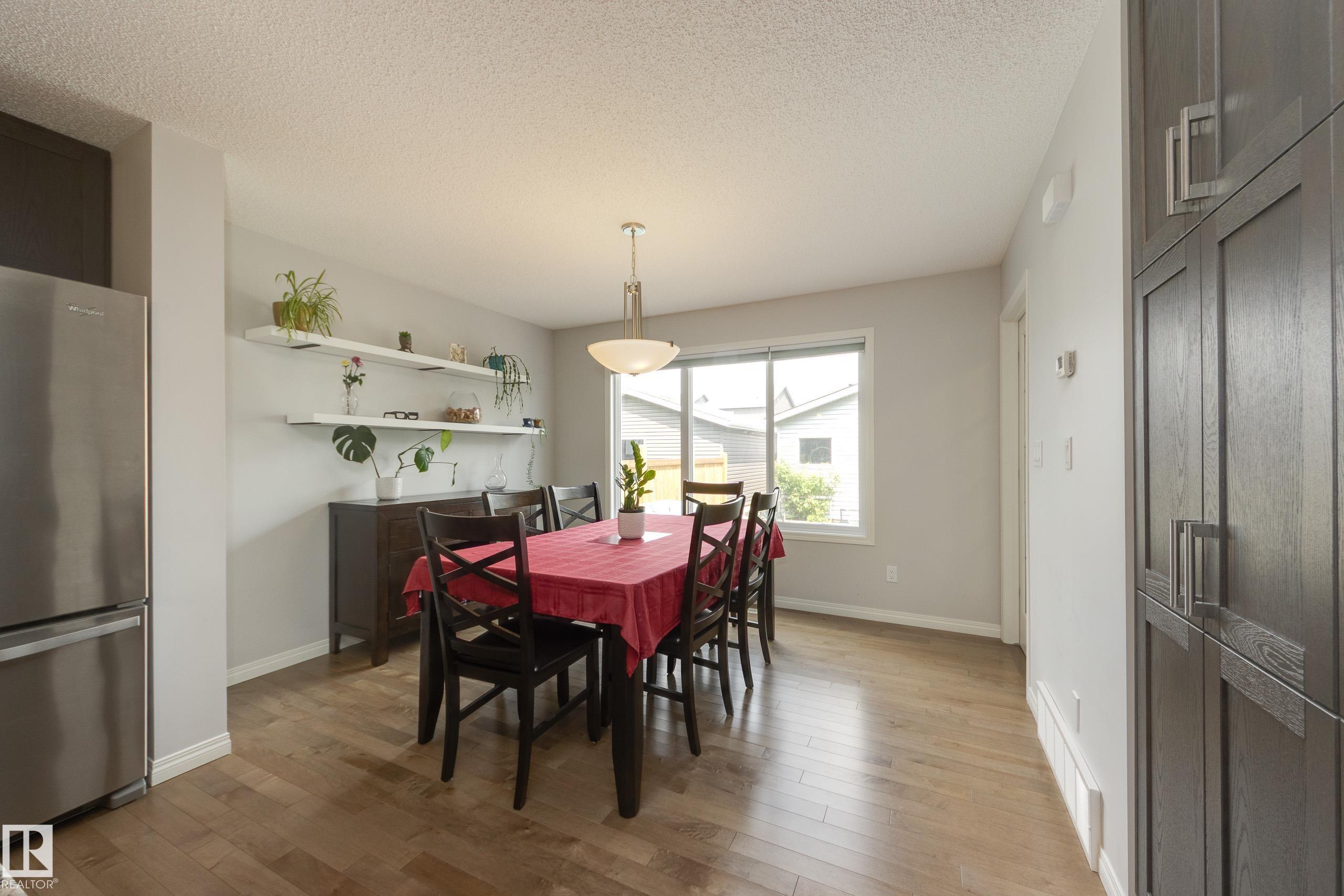 https://zimg.paragon.ice.com/ParagonImages/Property/PM/RAE/225409780/11/0/0/d84263918a2cc124d3dd1b68581864f7/1/5e3821bb48b14218dc4f5d1cad4dd005/225409780-d32af7f6-f726-461a-9195-70a31c1241a8.JPG