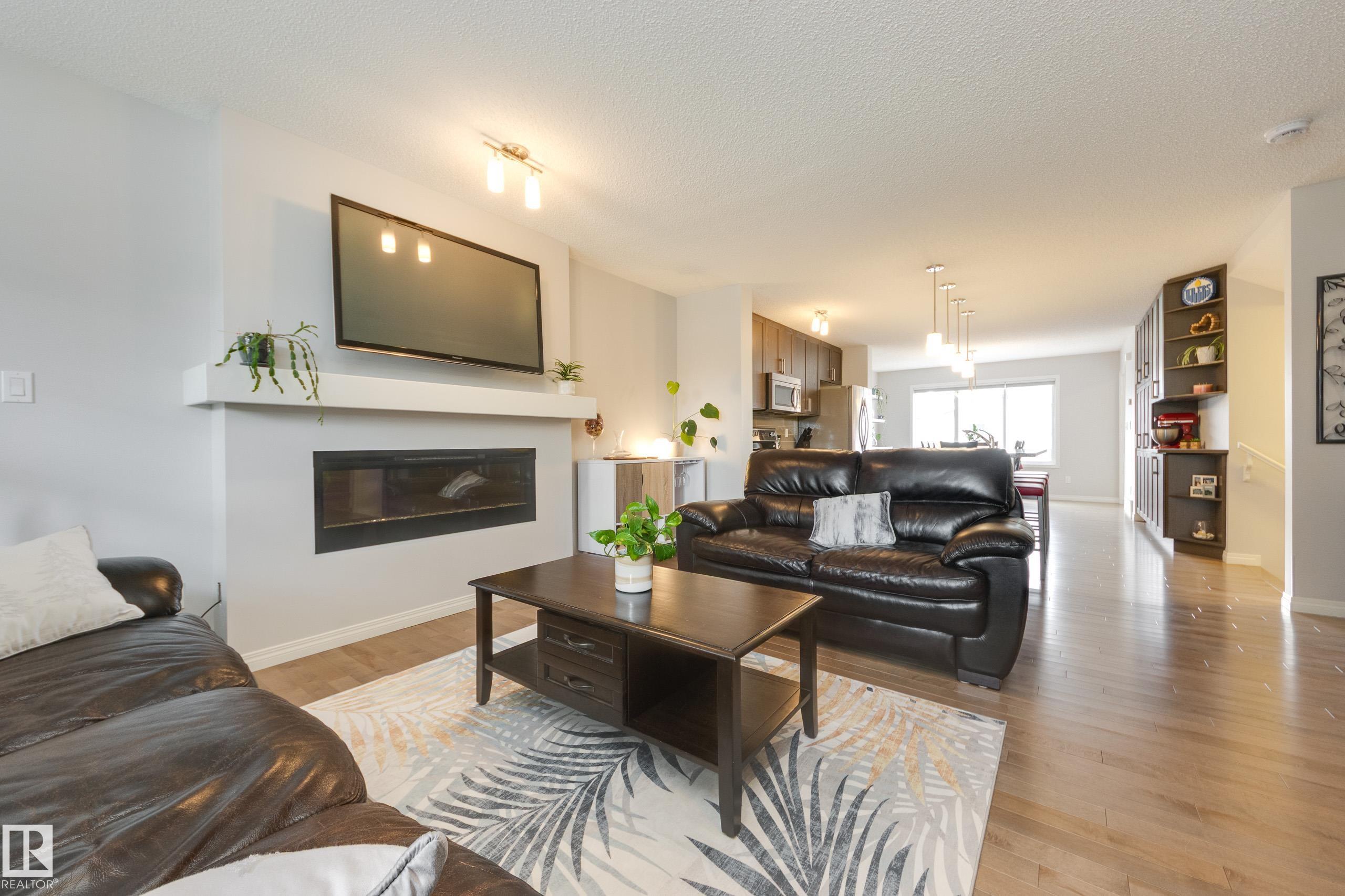 https://zimg.paragon.ice.com/ParagonImages/Property/PM/RAE/225409780/6/0/0/e034bdebe5180eb25a735ce7a9b4b71f/1/5e3821bb48b14218dc4f5d1cad4dd005/225409780-0b5dcb7c-15c9-4018-ad1a-4f28c12bd5ce.JPG