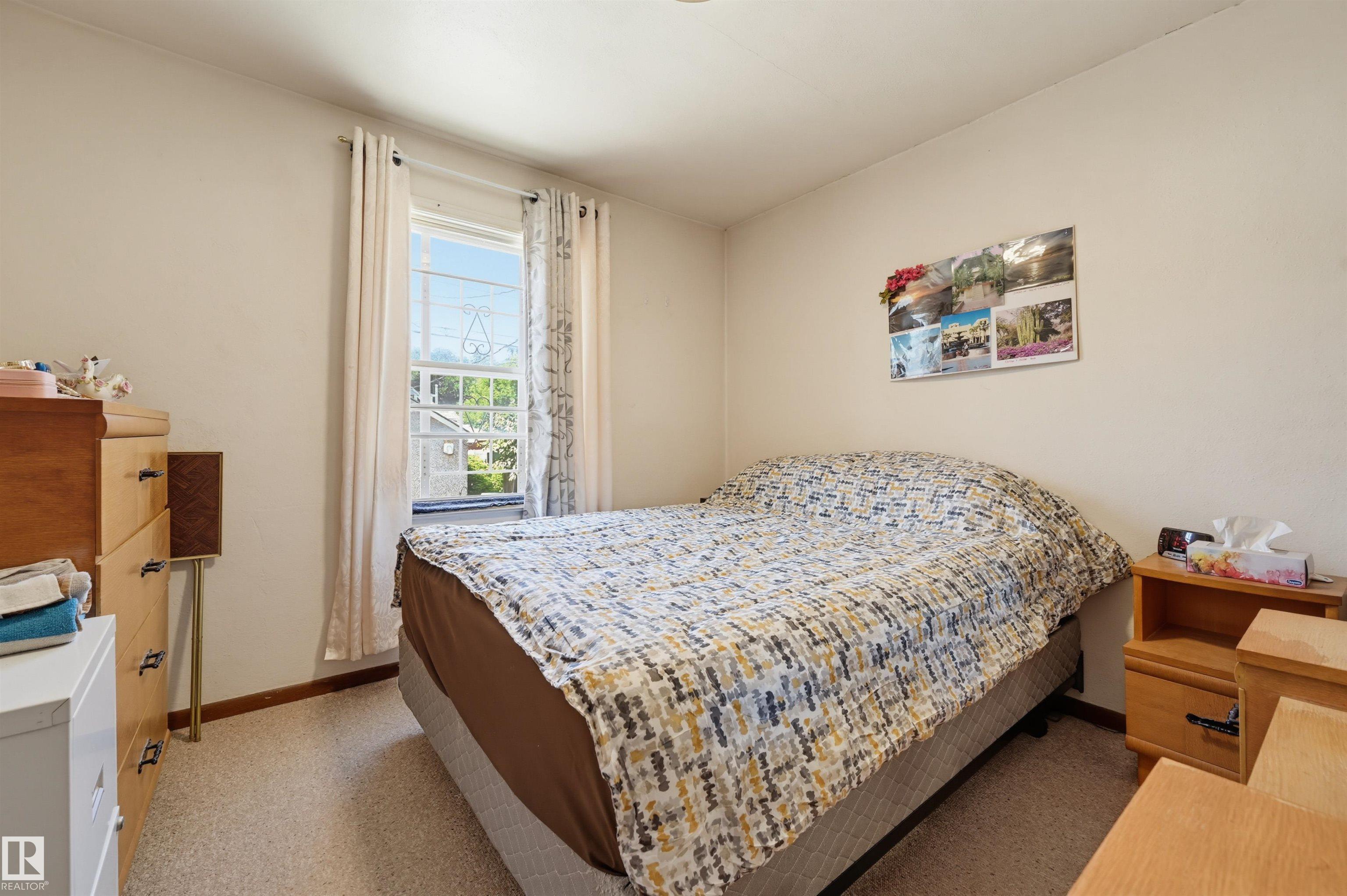 Photo 15 at 11414 88 Street NW, Parkdale, Edmonton