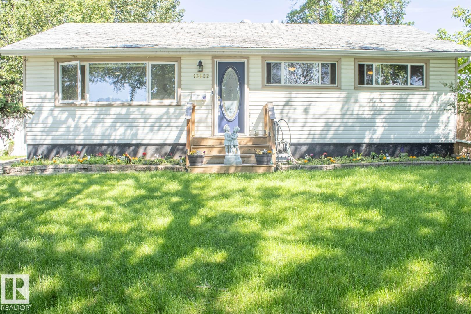 Picture for 15922 92 AV NW