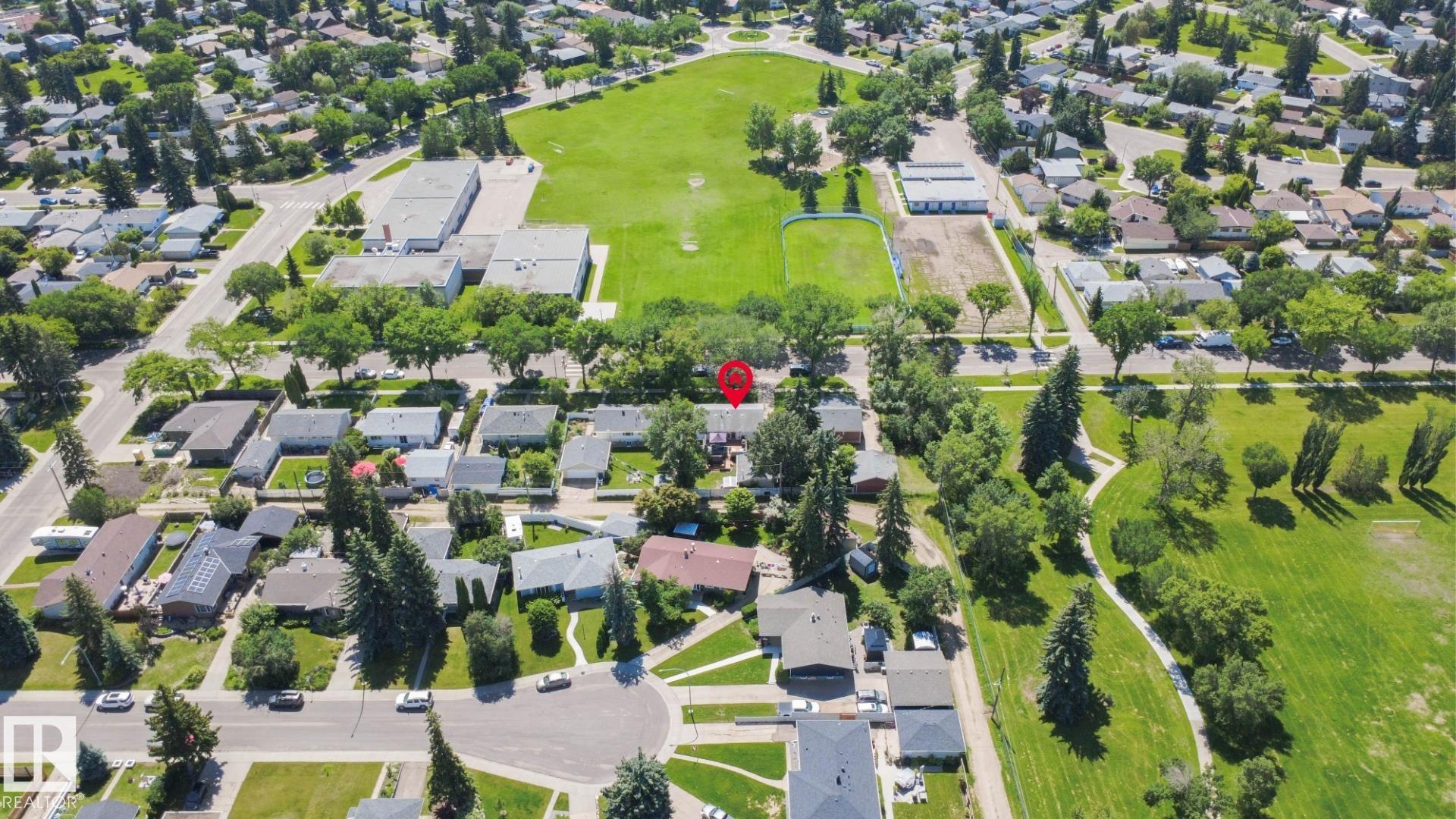 https://zimg.paragon.ice.com/ParagonImages/Property/PM/RAE/225409845/26/0/0/098fbe46889c7d56d9baec69f139fcd3/1/a07f253e7757405bb9f05e1d58248612/225409845-c5e8cf9c-9862-4795-b14a-decb85458844.JPG