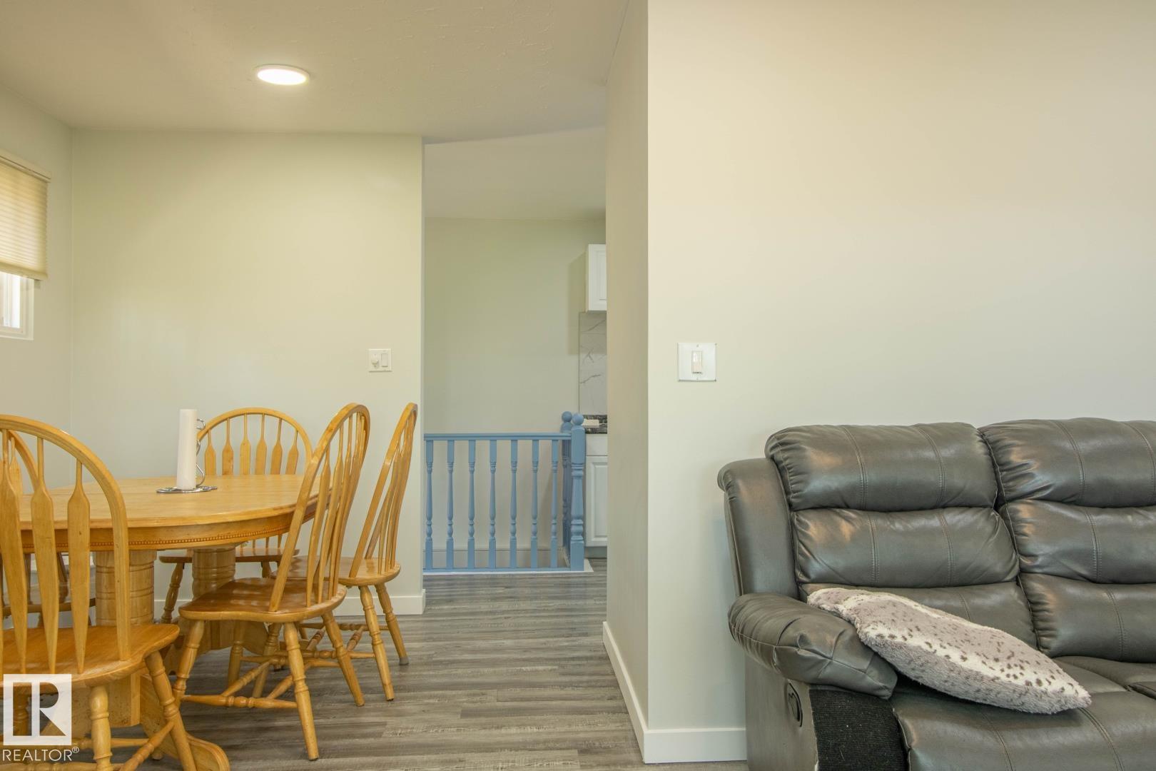 Picture for 15922 92 AV NW