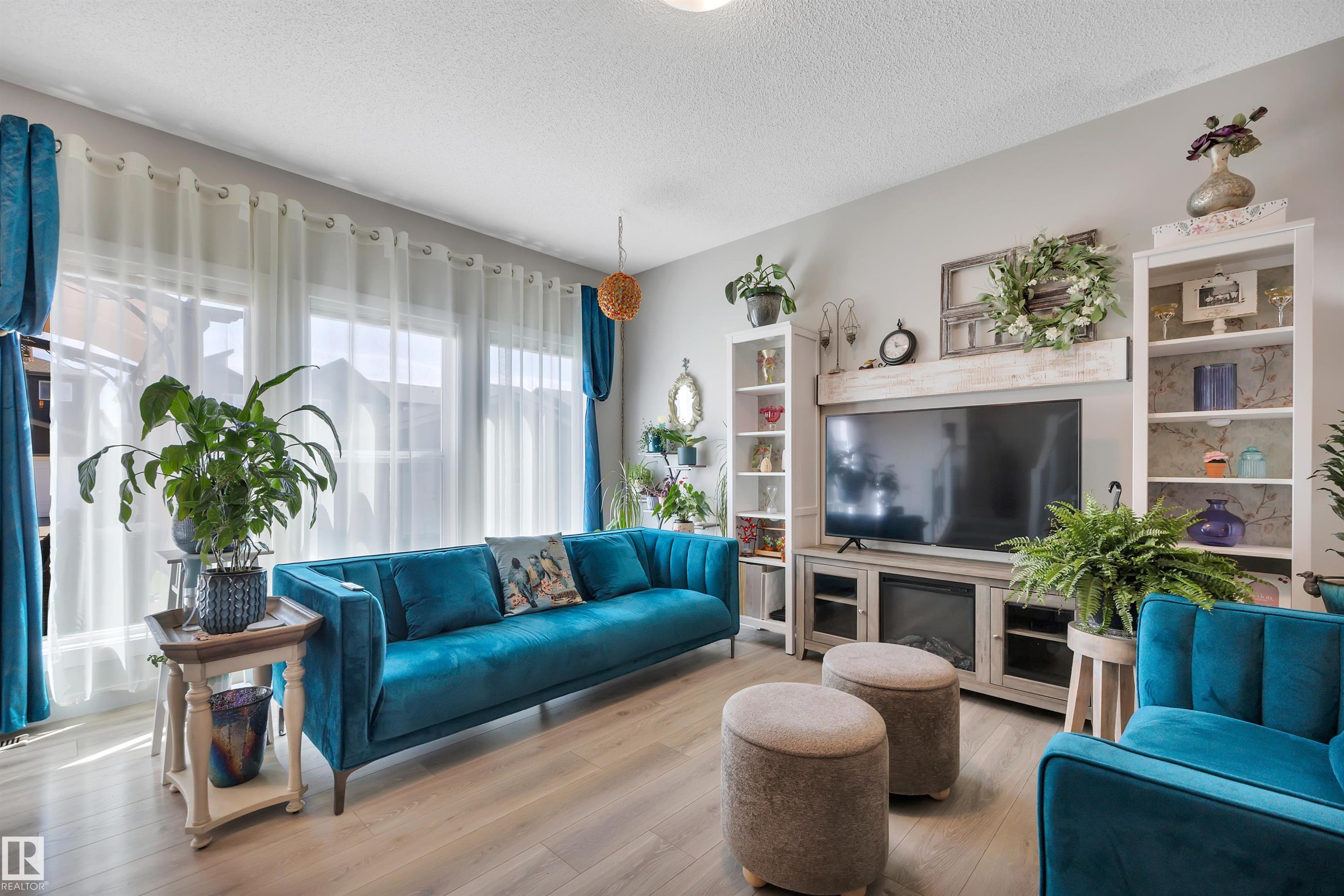 https://zimg.paragon.ice.com/ParagonImages/Property/PM/RAE/225409880/15/0/0/6bd7ae669a301f9c7670866136fc275b/1/6124ef47746df0e57ad5a080df29eab6/225409880-bc29e5f9-e0f6-4baa-a7df-37cadb510ea4.JPG