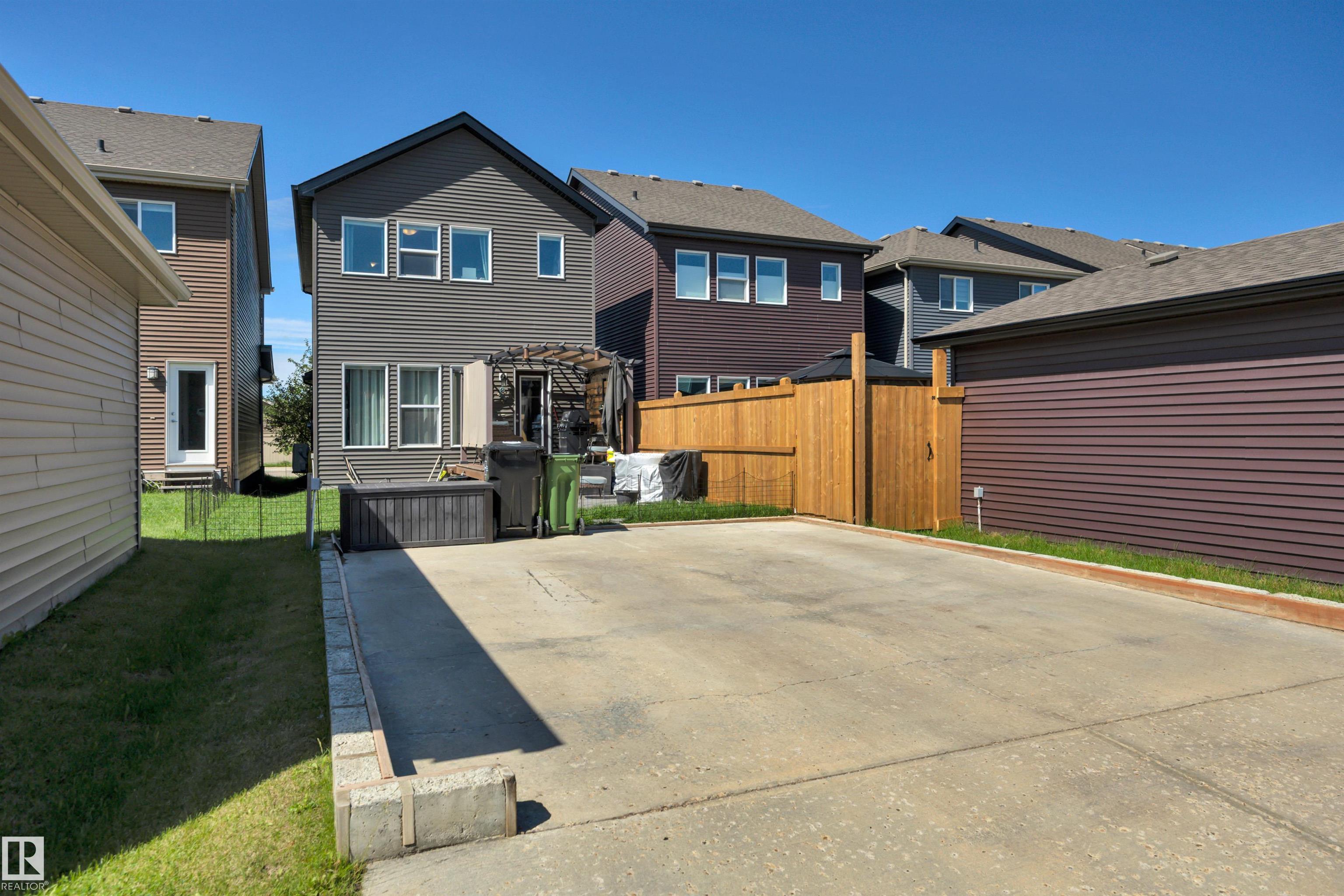 https://zimg.paragon.ice.com/ParagonImages/Property/PM/RAE/225409880/48/0/0/7441b34f380b5f0e290d5ab4b17b3299/1/6124ef47746df0e57ad5a080df29eab6/225409880-98de9bee-e0b3-4888-b24a-fdd9ac8a8d12.JPG
