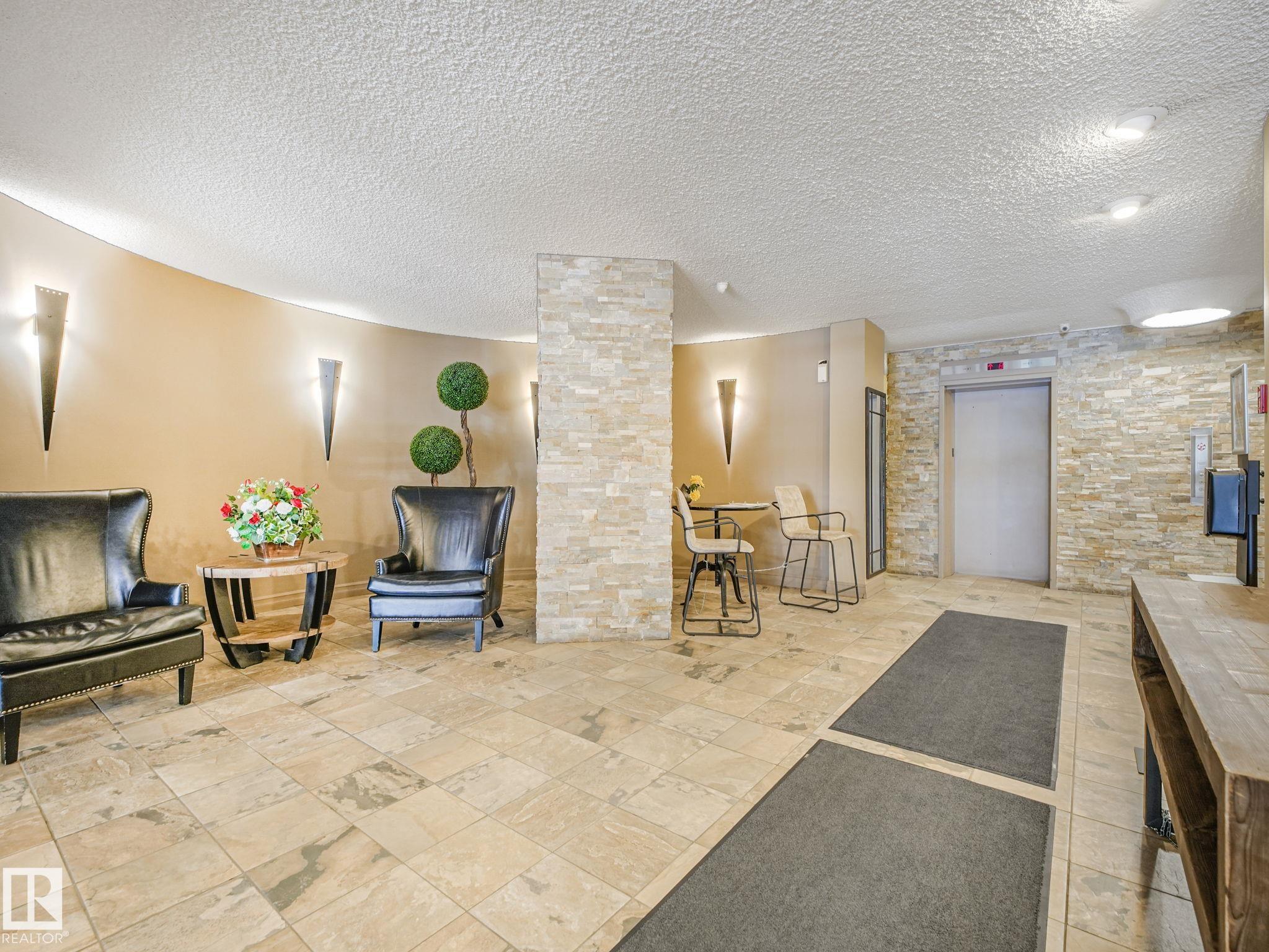 Photo 6 at 1706 - 10045 117 Street NW, Wîhkwêntôwin, Edmonton