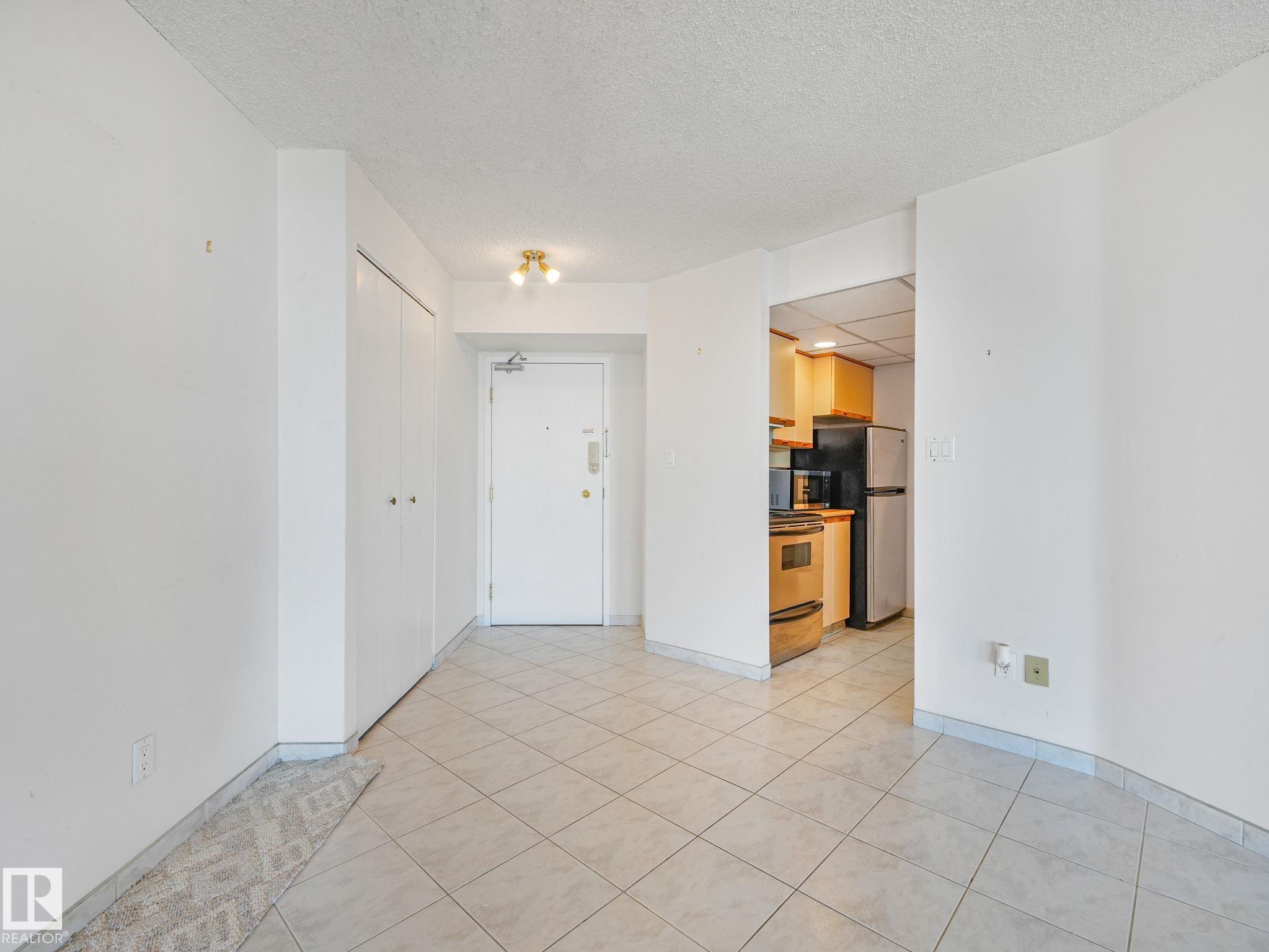 Photo 8 at 1706 - 10045 117 Street NW, Wîhkwêntôwin, Edmonton