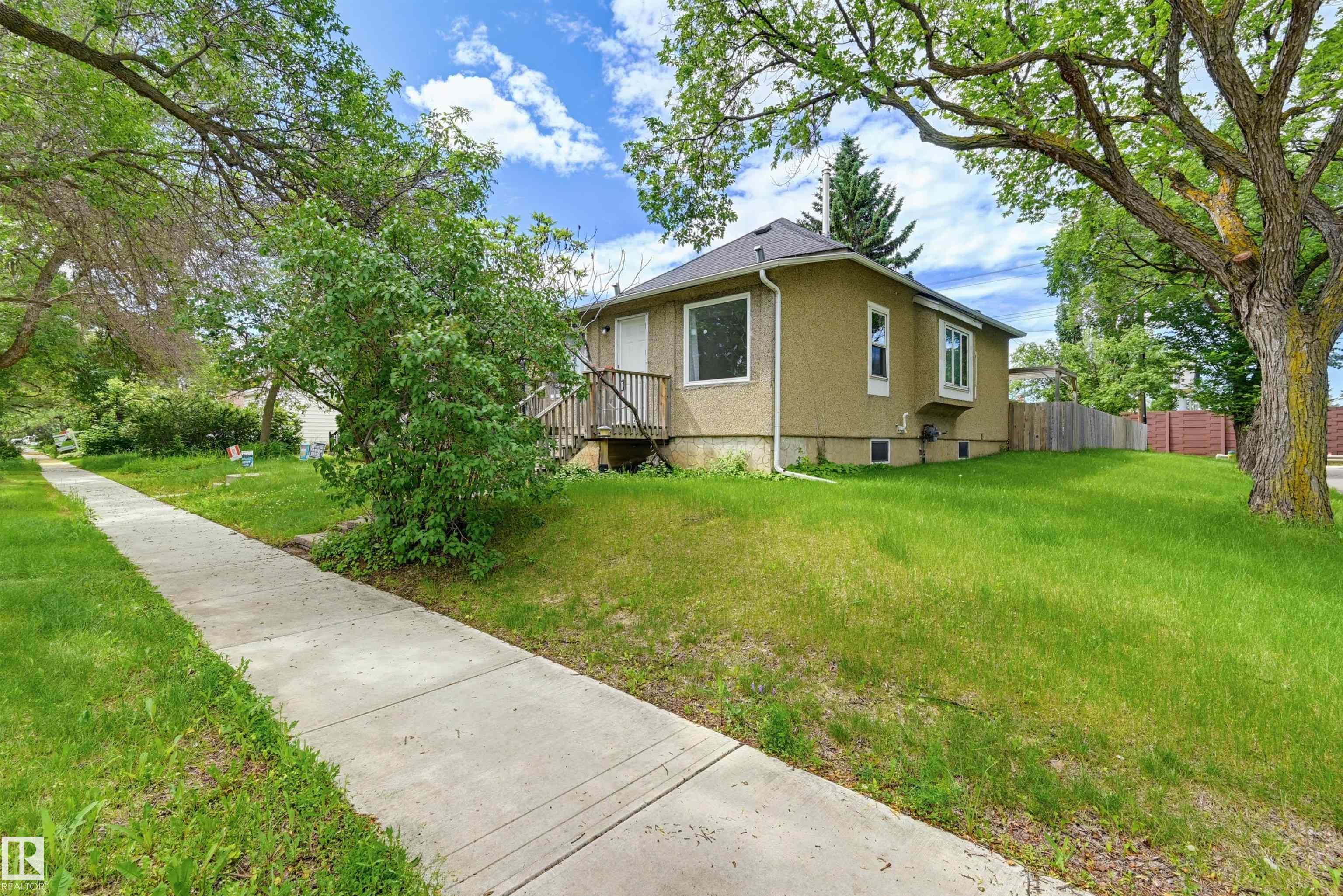 Photo 31 at 11450 71 Street NW, Bellevue, Edmonton