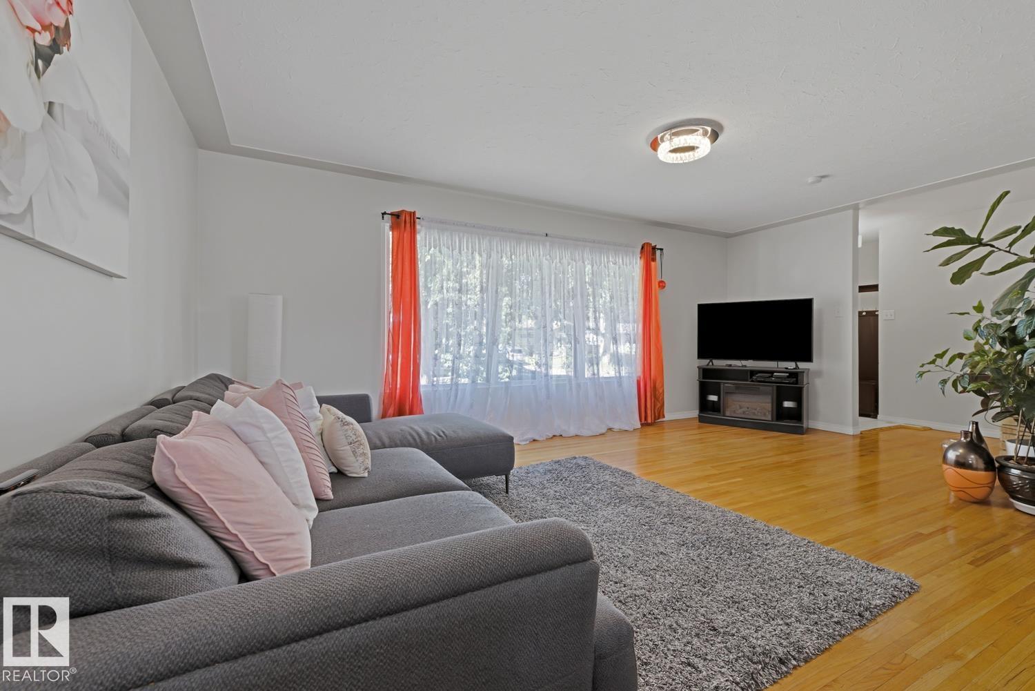 https://zimg.paragon.ice.com/ParagonImages/Property/PM/RAE/225409922/14/0/0/99706f71964c2a4321b1a98a5b4c3ca3/1/62c6b4bb7e9af5fcd56b4b49bc340614/225409922-51f44926-03e3-4335-b79d-70709b3efca1.JPG