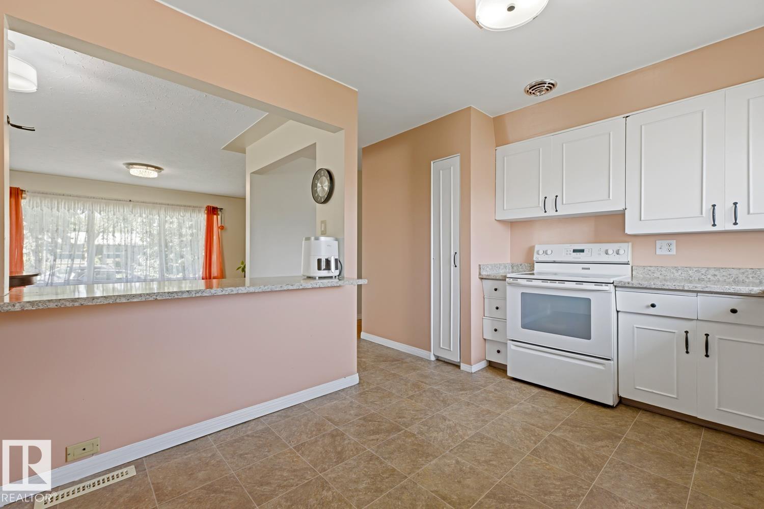https://zimg.paragon.ice.com/ParagonImages/Property/PM/RAE/225409922/25/0/0/404b28b10f9cd586ab0dc35881113d07/1/62c6b4bb7e9af5fcd56b4b49bc340614/225409922-674bbc0c-1de0-48eb-b6ed-eeb43f9ec0d7.JPG