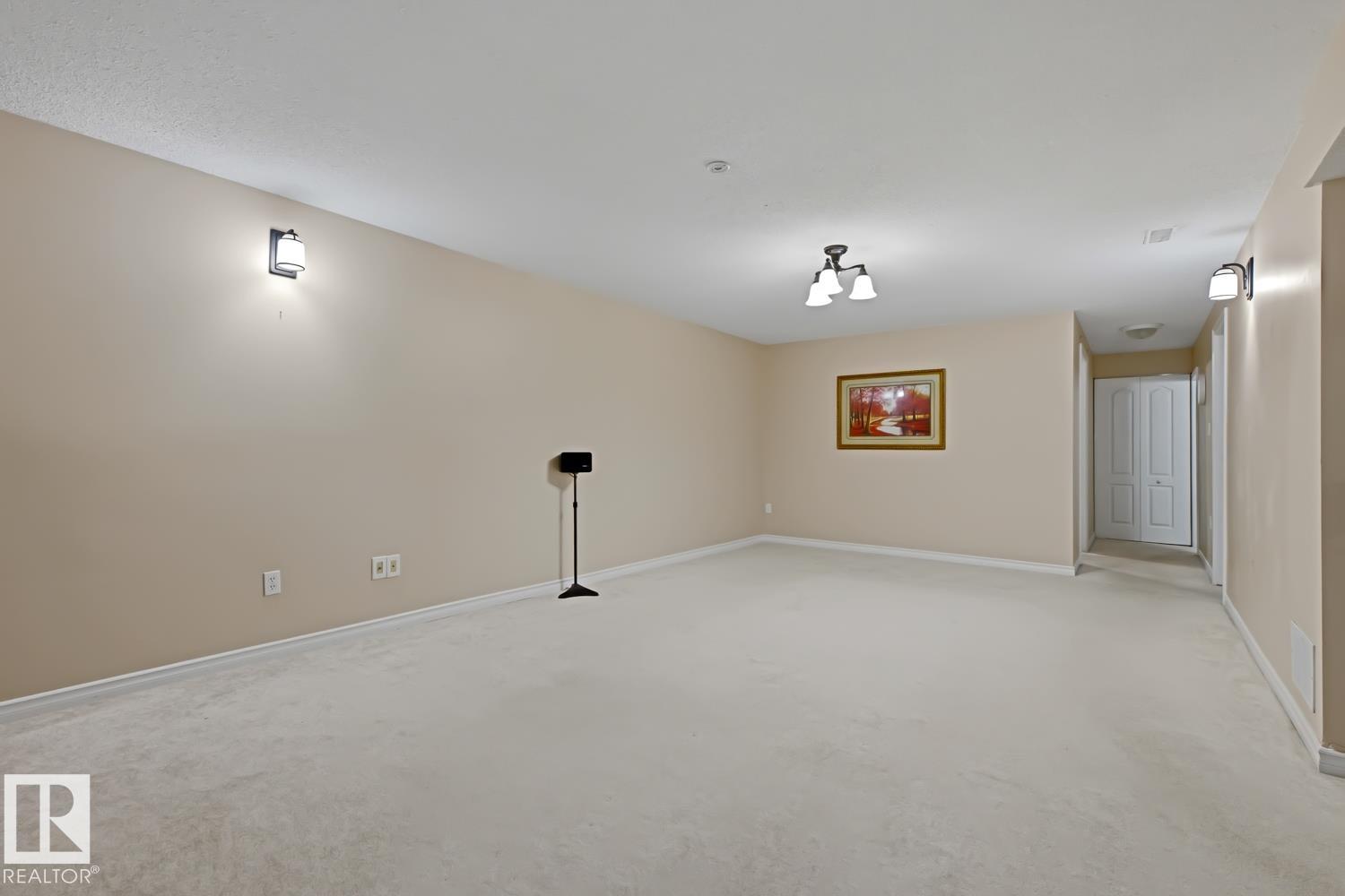 https://zimg.paragon.ice.com/ParagonImages/Property/PM/RAE/225409922/32/0/0/f4b49f67800ae7b4a3152782e7b0c8de/1/62c6b4bb7e9af5fcd56b4b49bc340614/225409922-33b5debe-3b55-4316-a71a-17049a5b2dc4.JPG