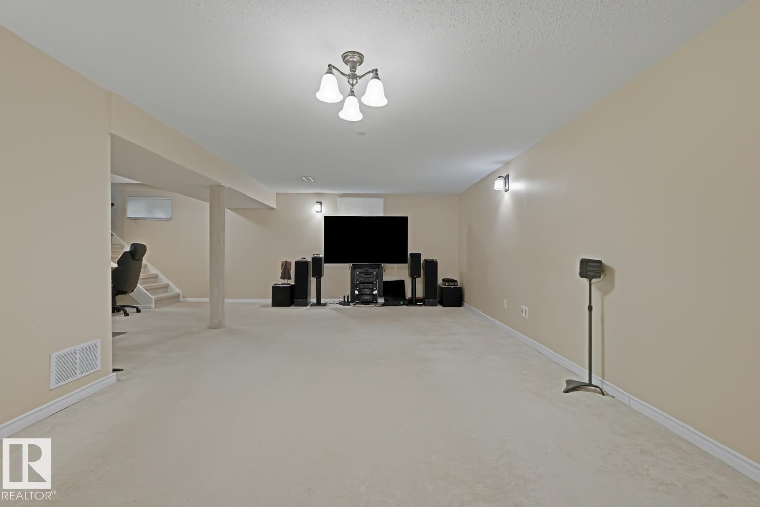 https://zimg.paragon.ice.com/ParagonImages/Property/PM/RAE/225409922/33/0/0/f251edae4823284146a658afec282446/1/62c6b4bb7e9af5fcd56b4b49bc340614/225409922-40dda616-98ff-4145-b6c4-f619e4618a46.JPG