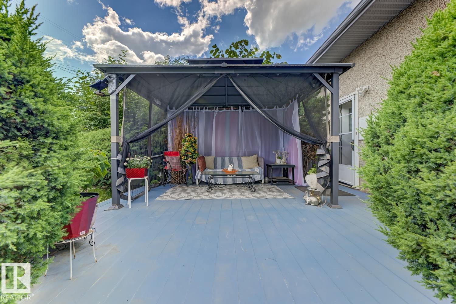 Picture for 15707 92 AV NW