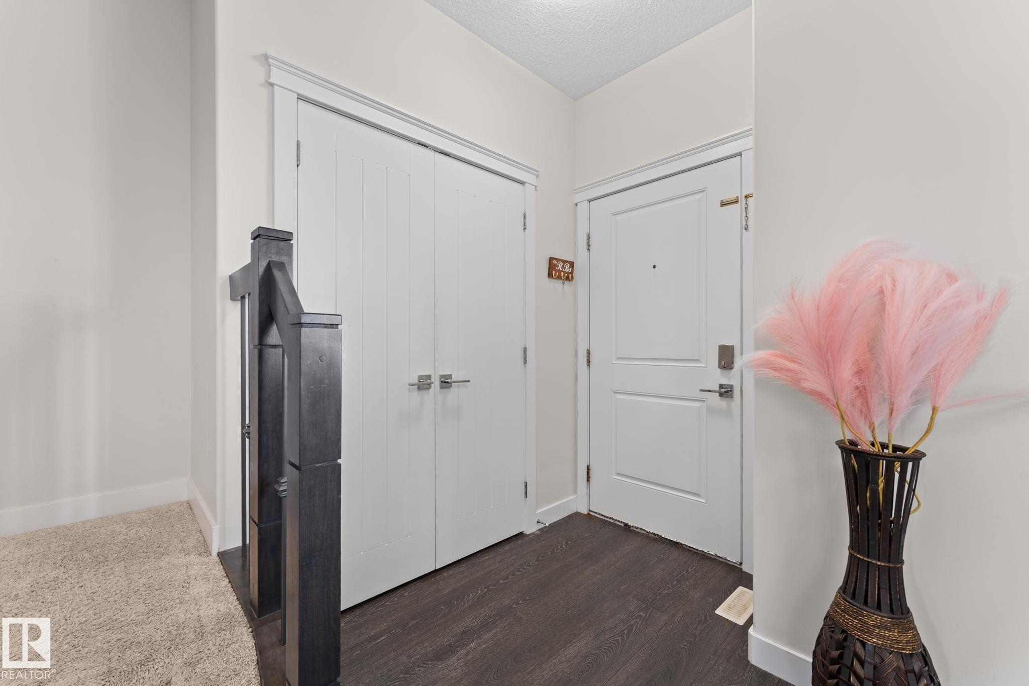 6689 Cardinal Road SW, Chappelle Area, Edmonton