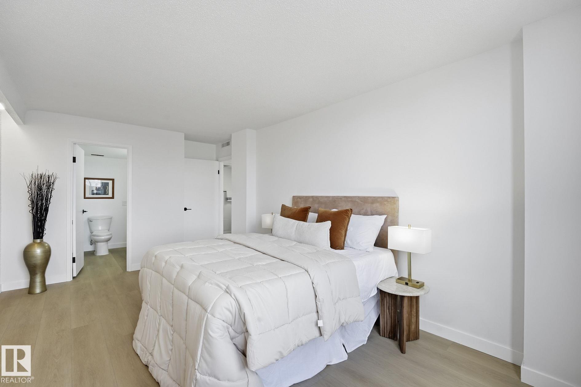 Photo 16 at 1404 - 10160 115 Street NW, Wîhkwêntôwin, Edmonton