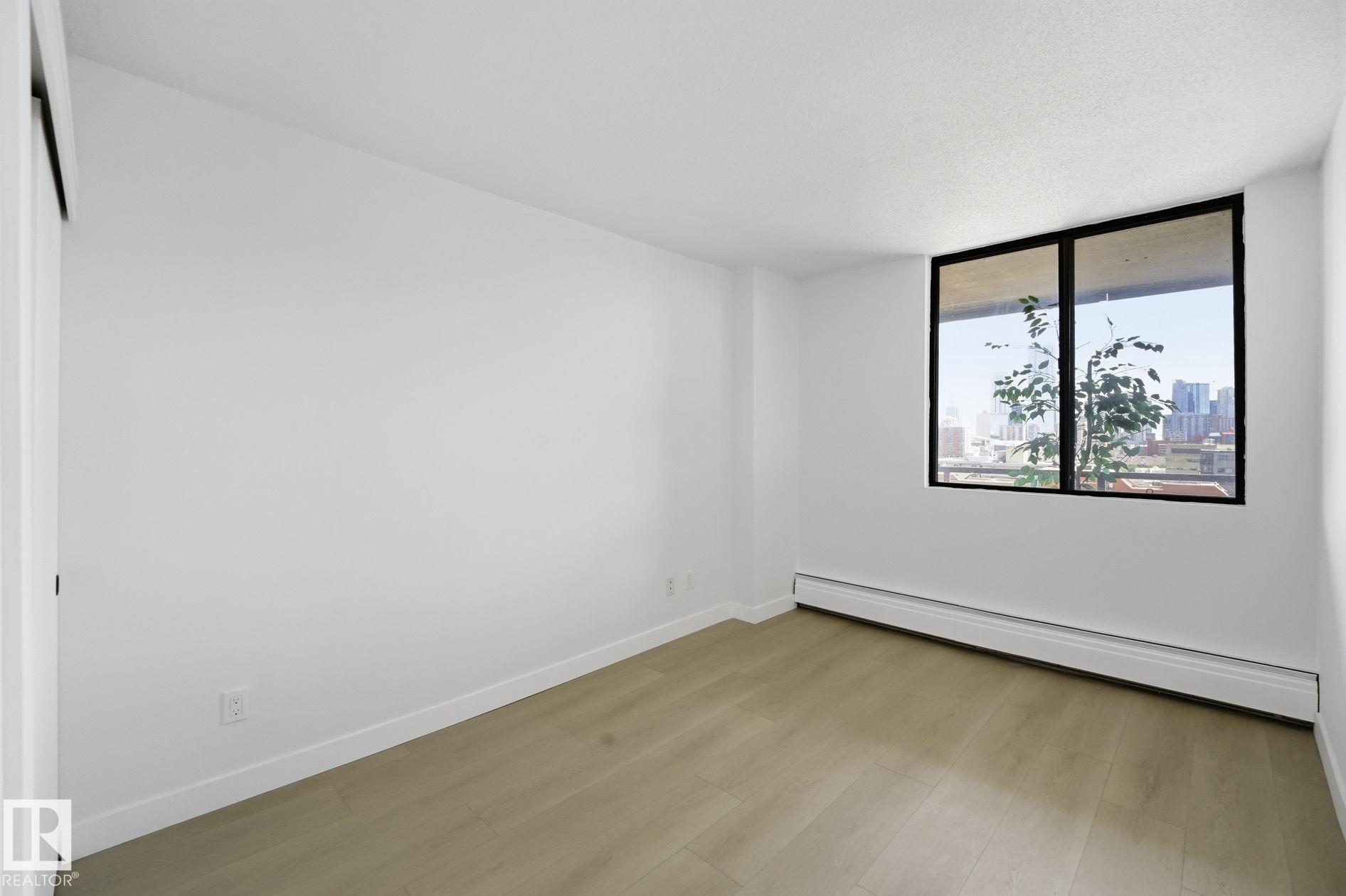 Photo 20 at 1404 - 10160 115 Street NW, Wîhkwêntôwin, Edmonton