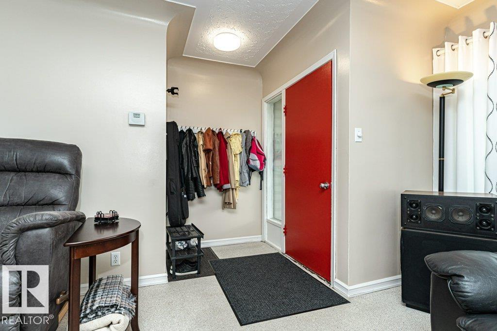 11544 71 Street NW, Bellevue, Edmonton