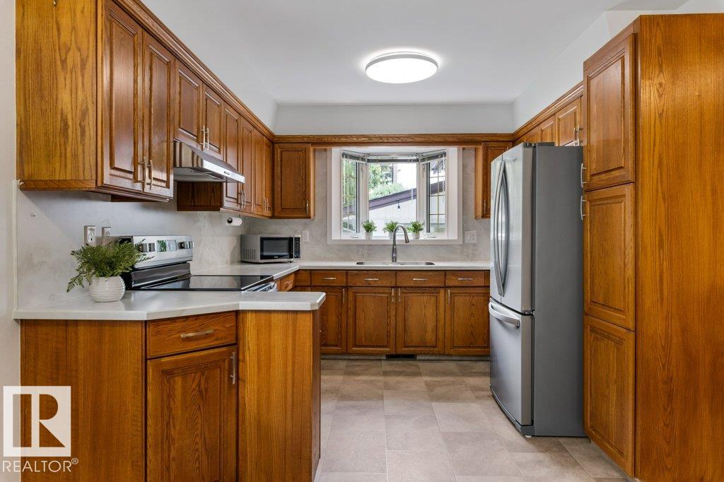 Photo 10 at 11217 38 Street NW, Beverly Heights, Edmonton