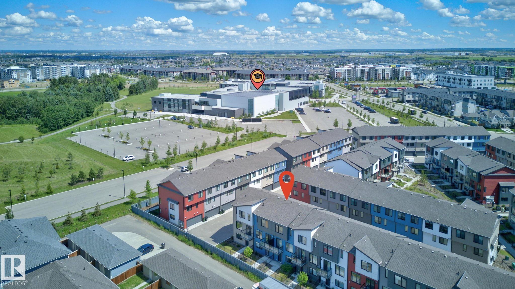 https://zimg.paragon.ice.com/ParagonImages/Property/PM/RAE/225410003/45/0/0/4eb56196b4e8701b1e797eb81bafdfdf/1/44c0b86c7605fb6e690b45ca4df09a20/225410003-dcd5be7a-3986-40bc-957d-d0b62b4cb01e.JPG