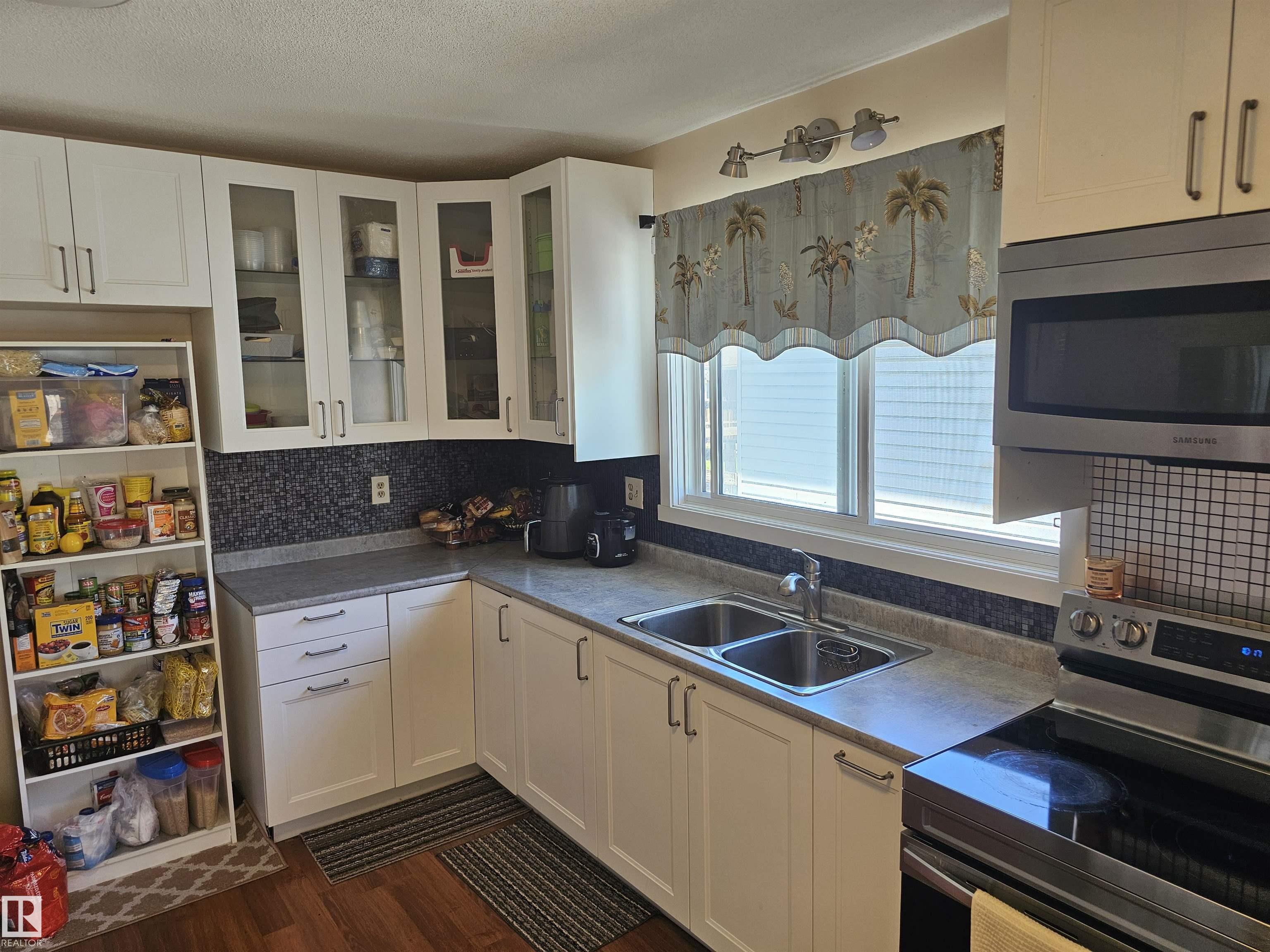 Picture for 4304 121 AV NW