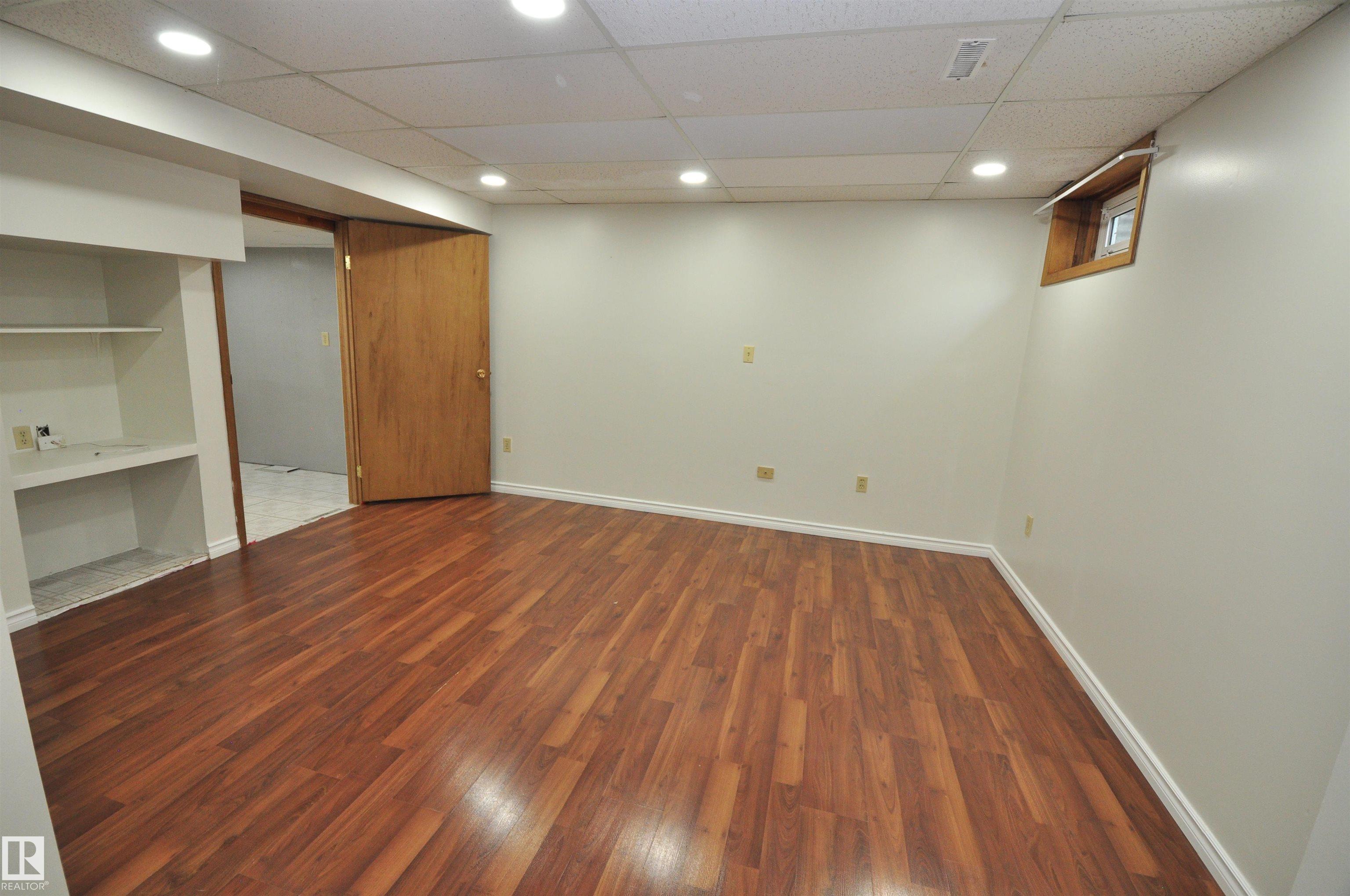 Photo 21 at 617 Millbourne Road E NW, Lee Ridge, Edmonton