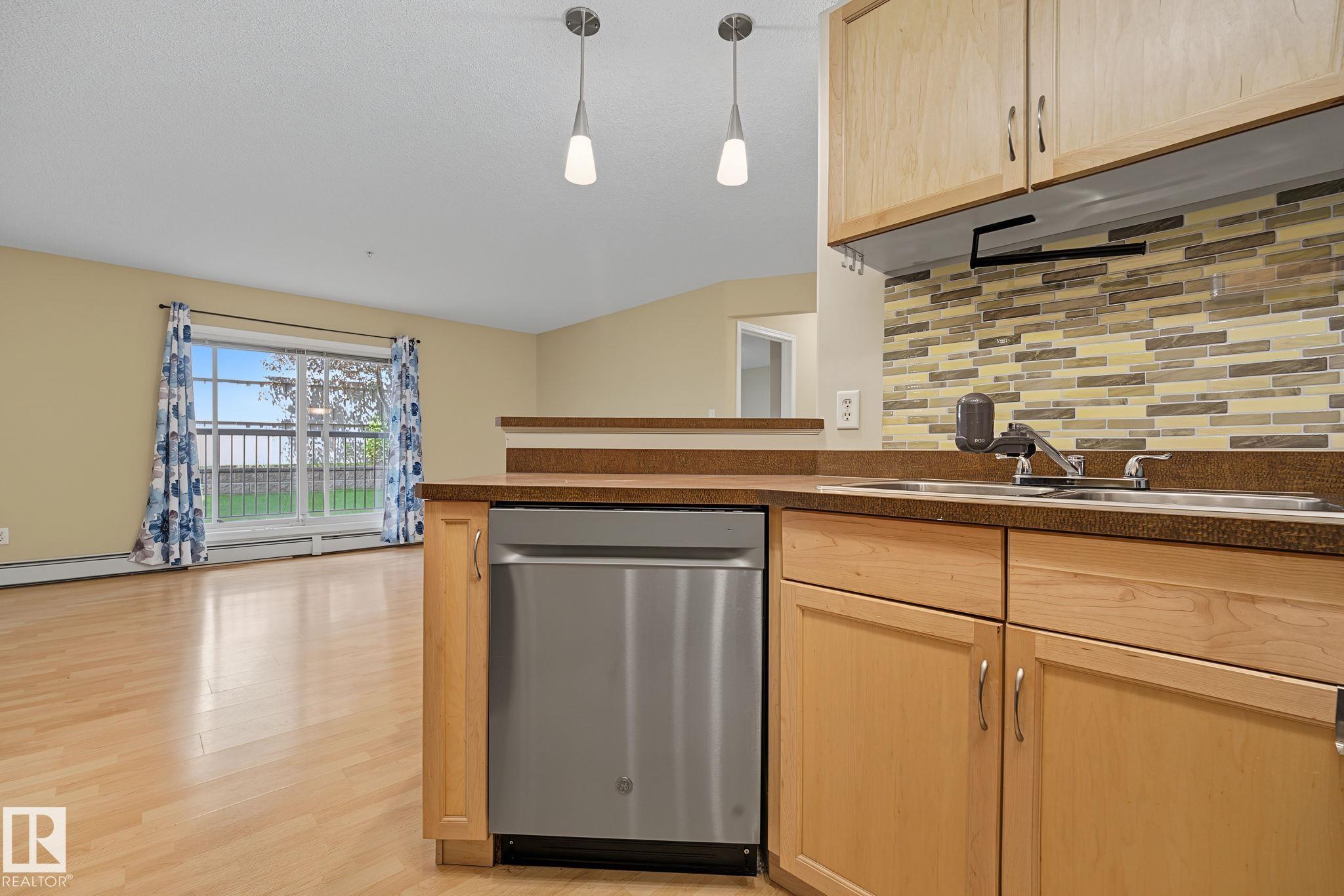 Photo 13 at 102 - 646 Mcallister Loop SW, Macewan, Edmonton