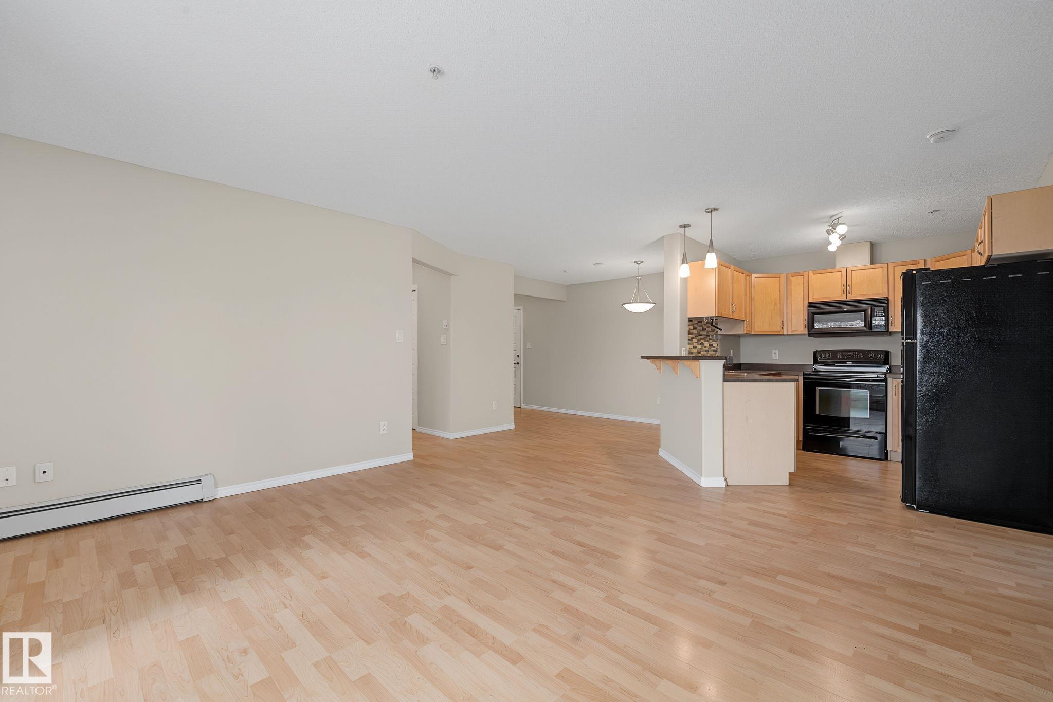 Photo 9 at 102 - 646 Mcallister Loop SW, Macewan, Edmonton