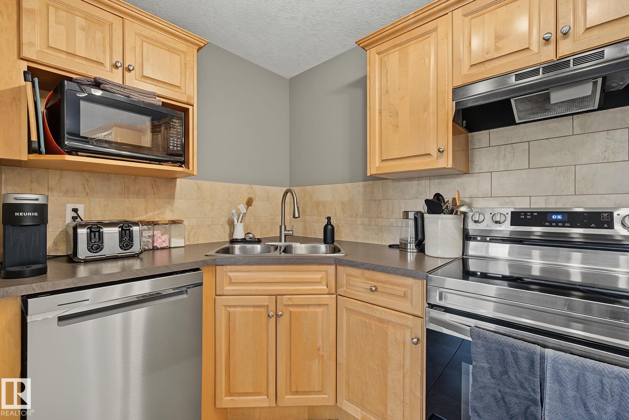 Photo 11 at 202 - 11935 106st NW, Westwood, Edmonton