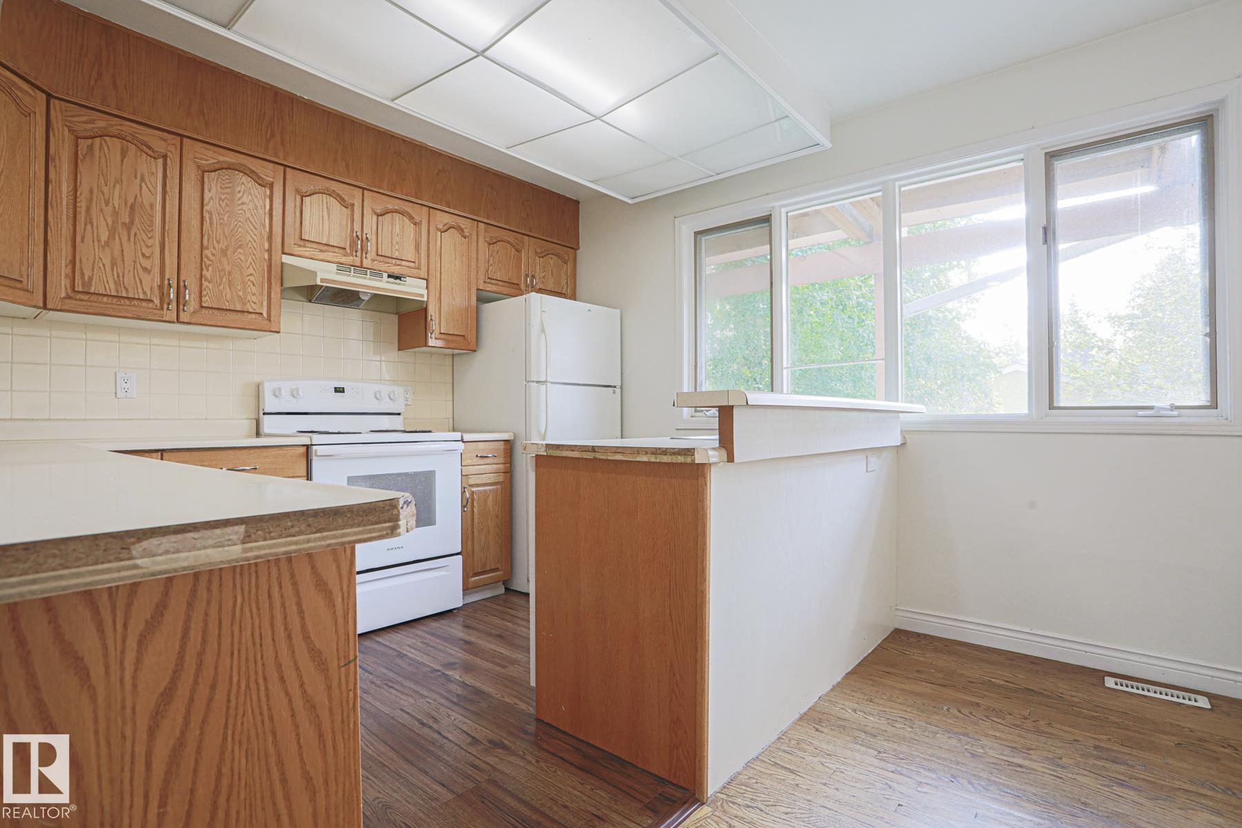 Photo 7 at 14019 106 Avenue NW, Glenora, Edmonton