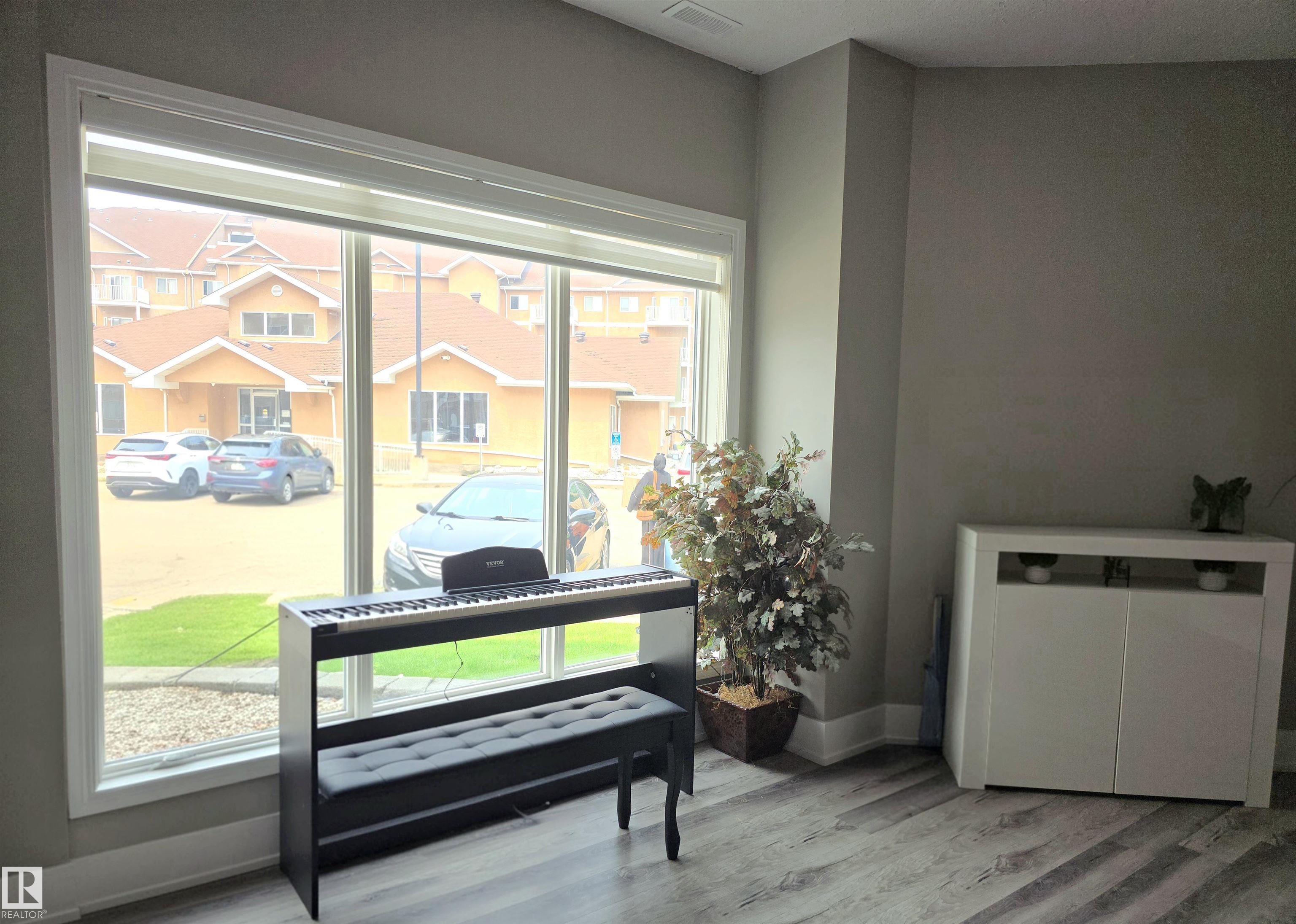 104 - 4312 139 Avenue NW, Clareview Town Centre, Edmonton