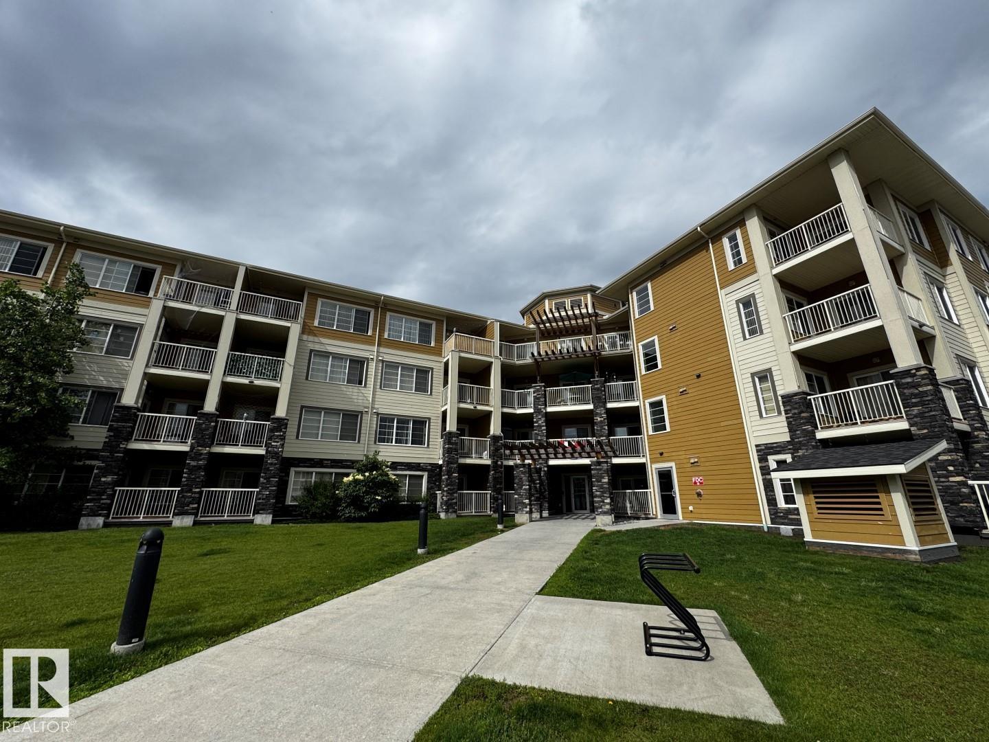 405 - 3670 139 Avenue NW, Clareview Town Centre, Edmonton