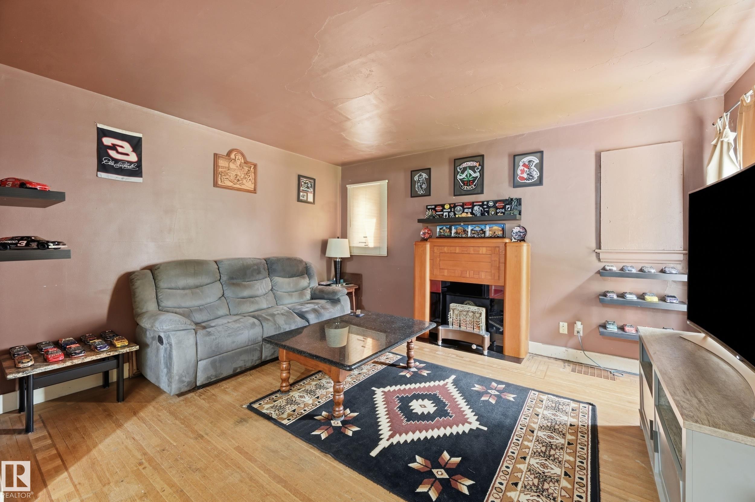 Photo 7 at 11325 101 Street NW, Spruce Avenue, Edmonton