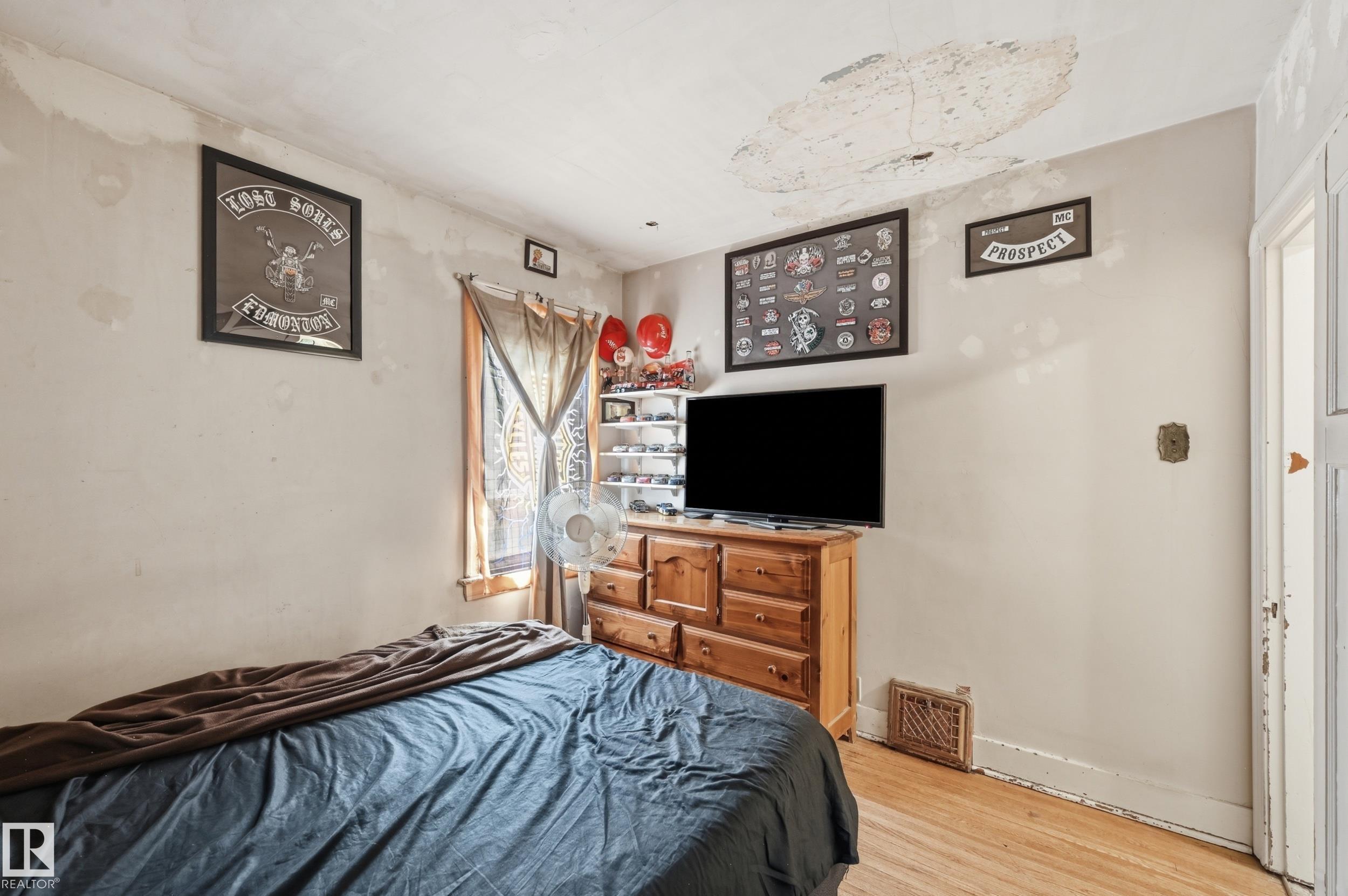 Photo 9 at 11325 101 Street NW, Spruce Avenue, Edmonton