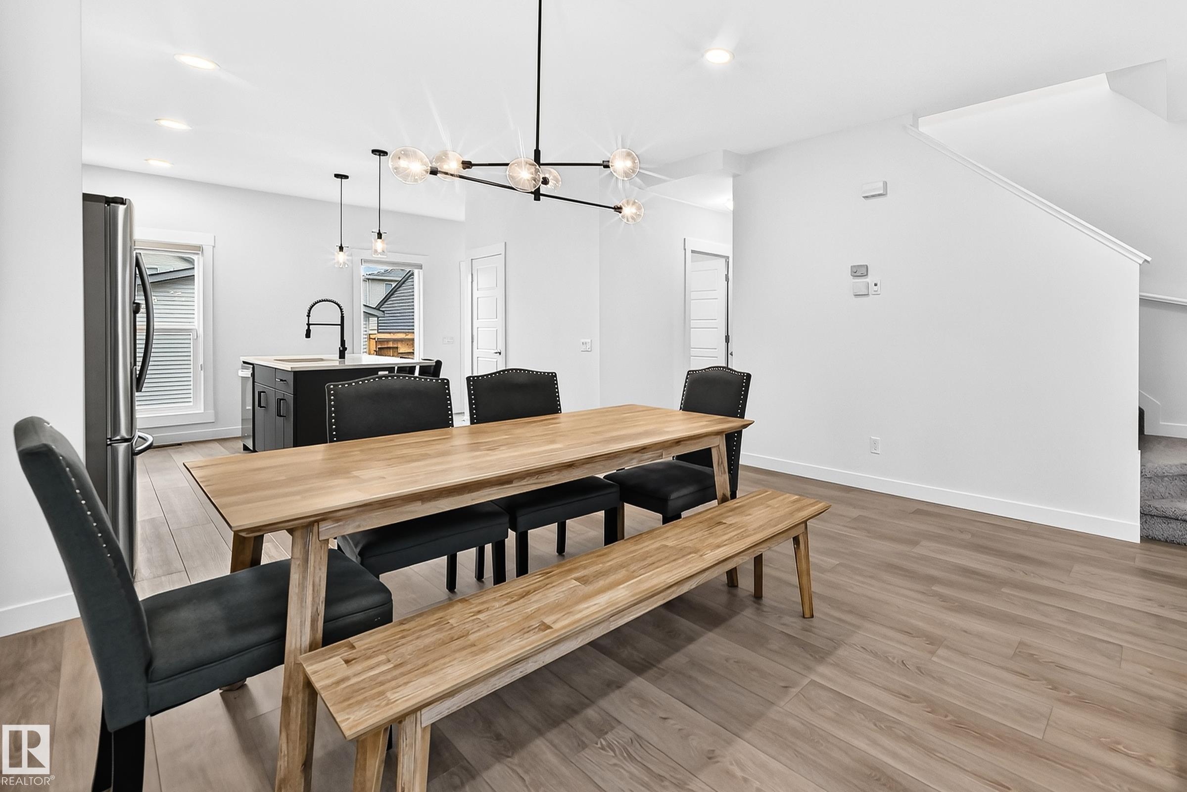 https://zimg.paragon.ice.com/ParagonImages/Property/PM/RAE/225410070/13/0/0/8de54dc09733076227499a1d907045a3/1/0df17b822aa2d8a8a7b4866e05c0fdb6/225410070-4c573136-21cc-46ab-b43d-0366386927b1.JPG