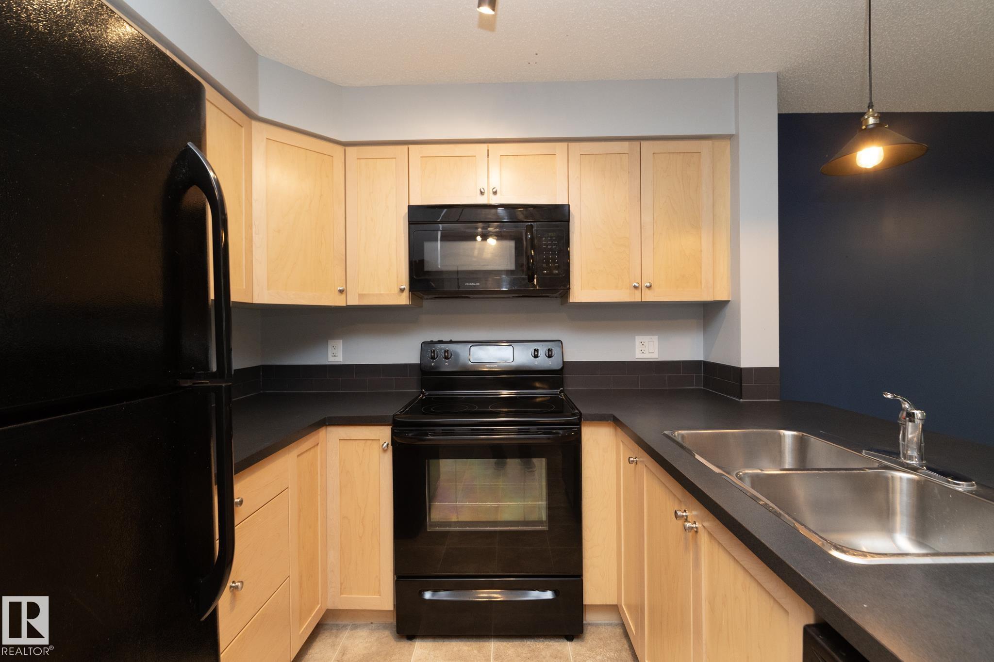 208 - 3719 Whitelaw Lane NW, Windermere, Edmonton