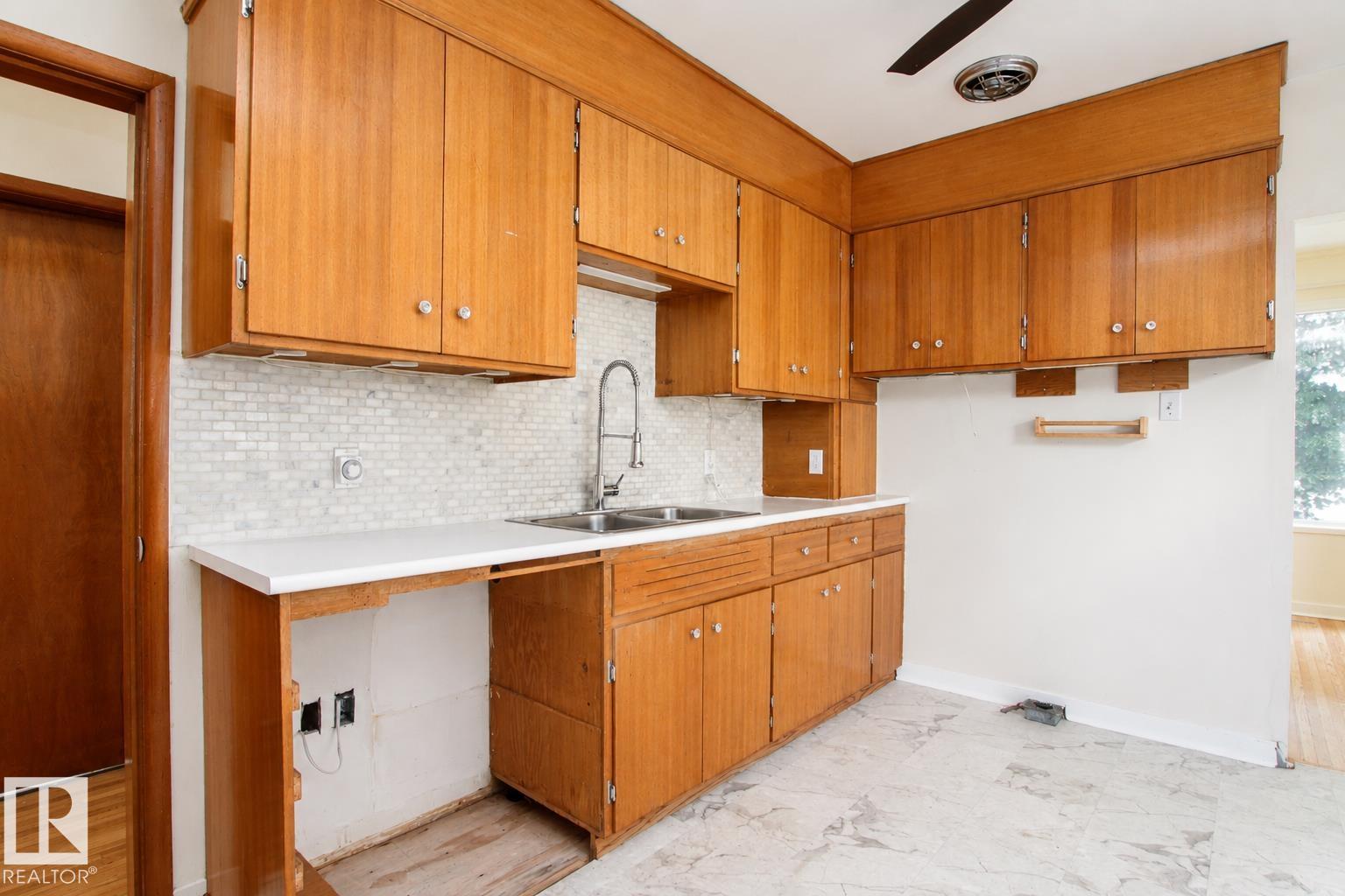Photo 22 at 11220 68 Street NW, Highlands, Edmonton