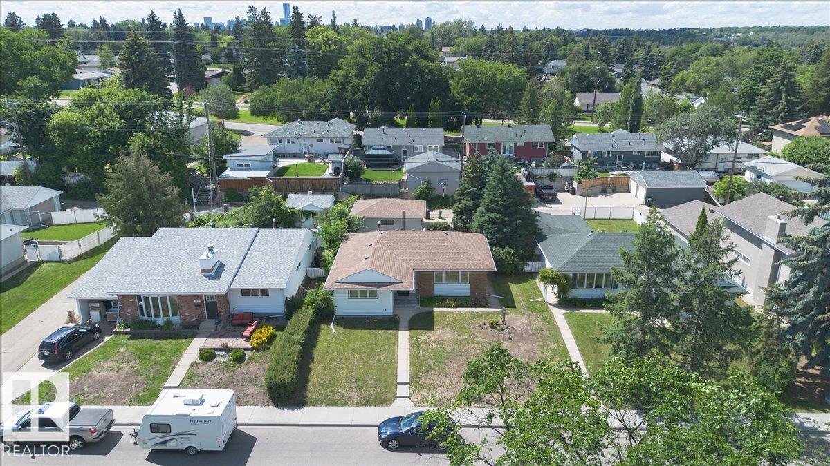 Photo 51 at 10736 48 Street NW, Capilano, Edmonton