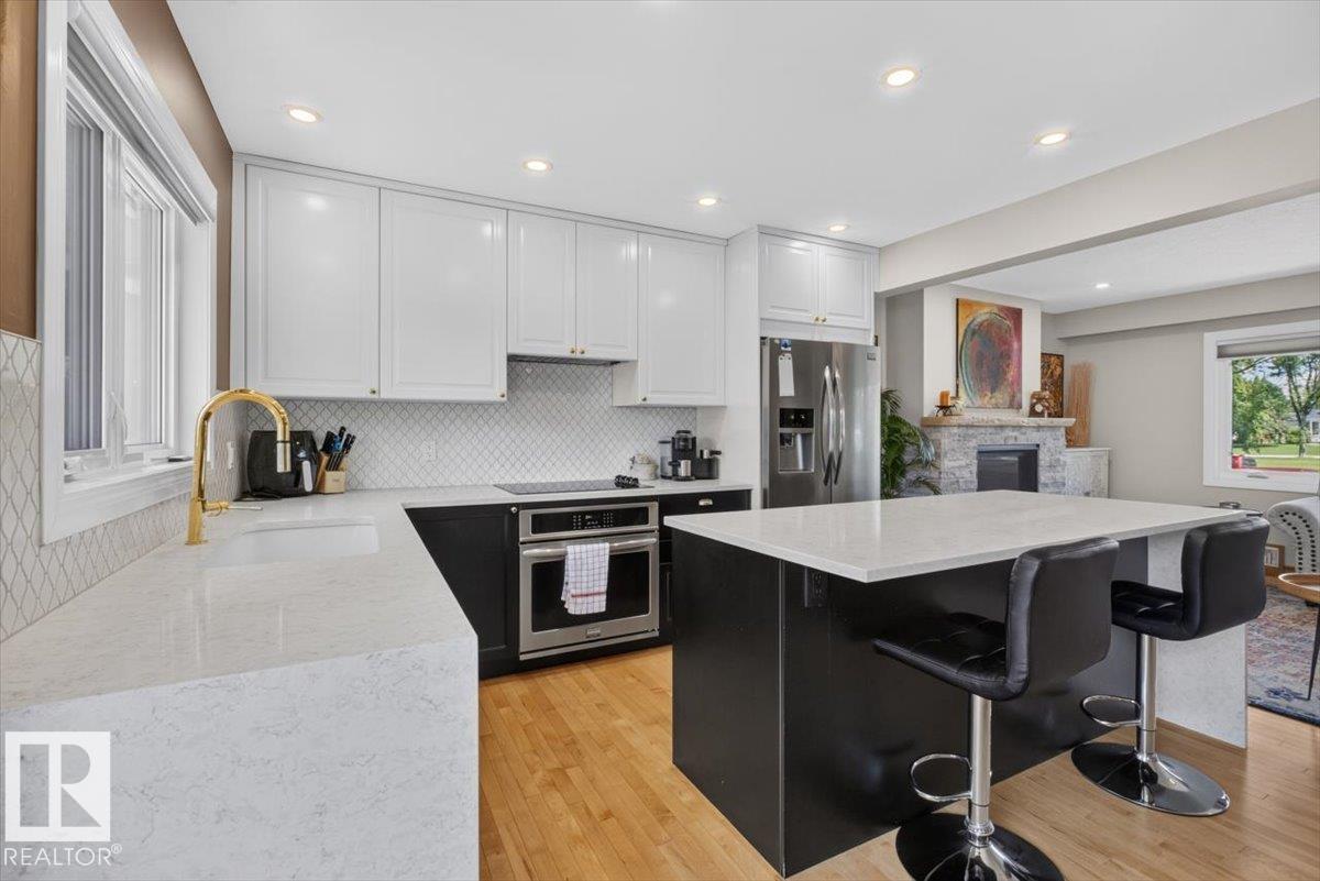 Photo 10 at 10736 48 Street NW, Capilano, Edmonton