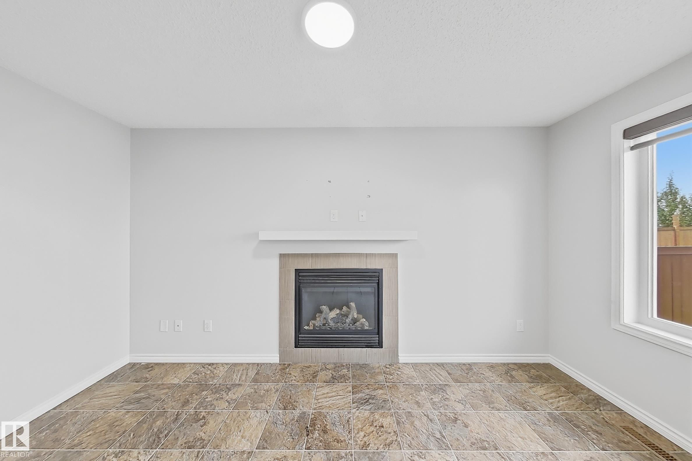 Photo 8 at 1806 28 Street NW, Laurel, Edmonton