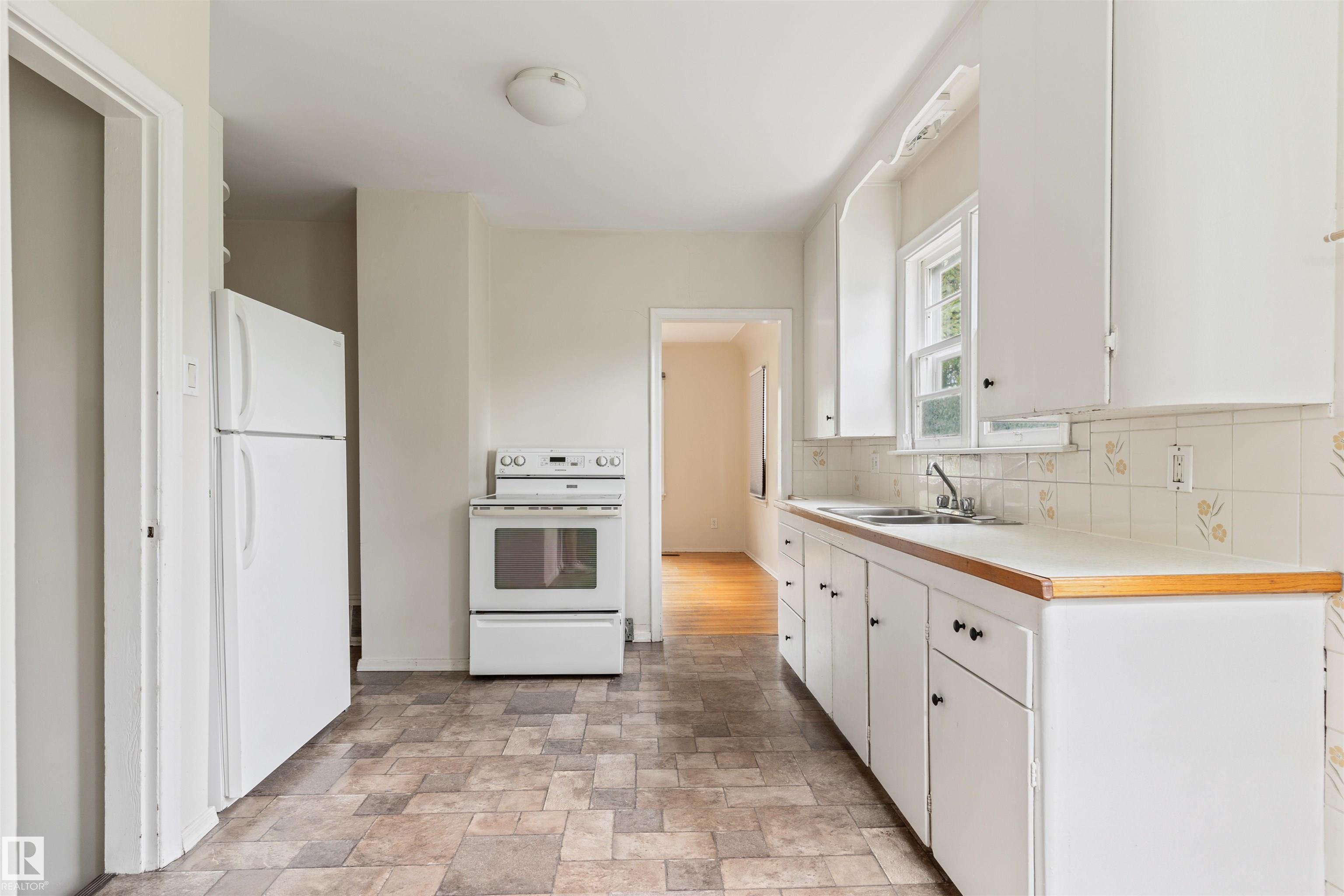 Photo 15 at 10215 138 Street NW, Glenora, Edmonton