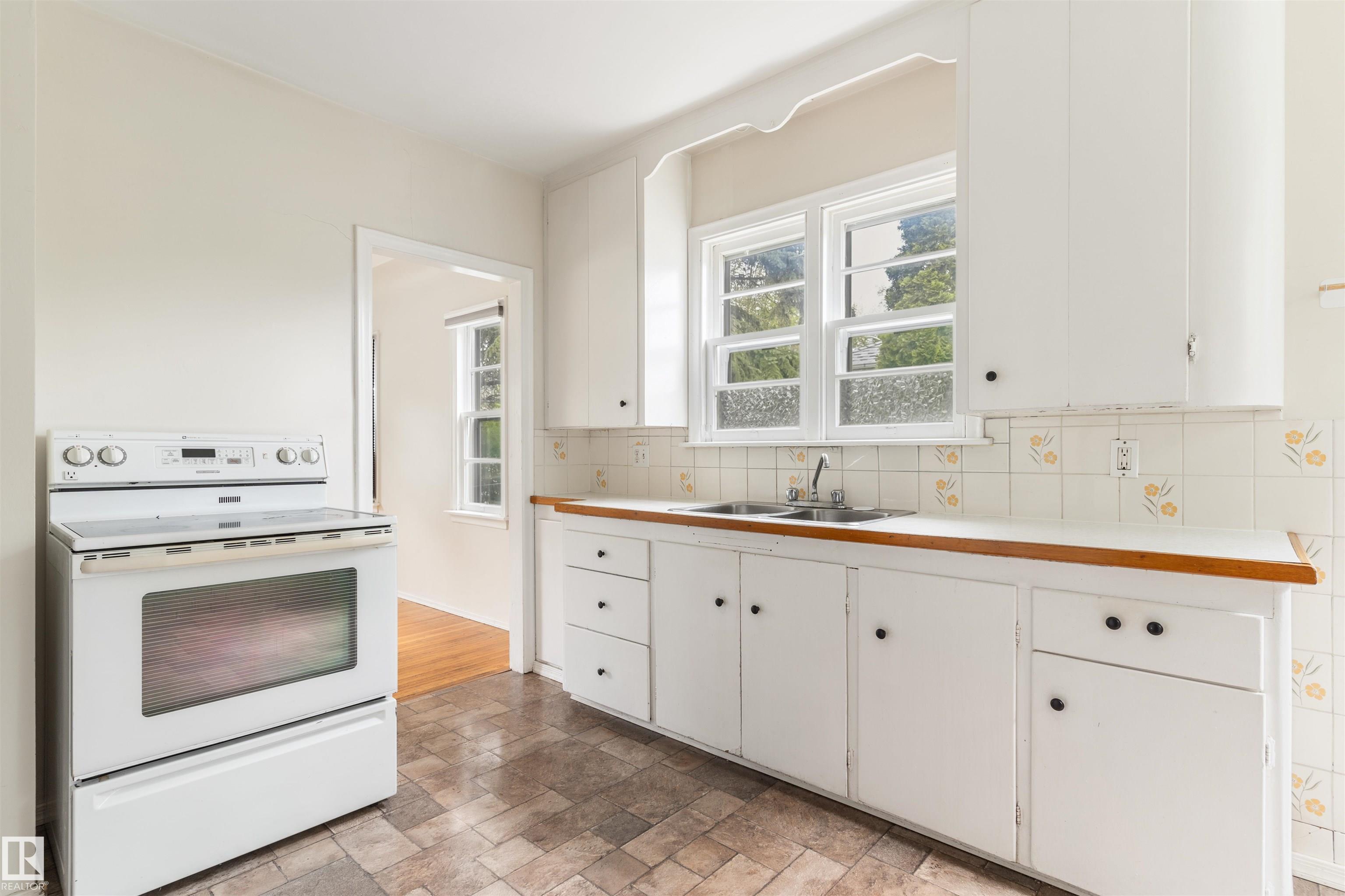 Photo 16 at 10215 138 Street NW, Glenora, Edmonton